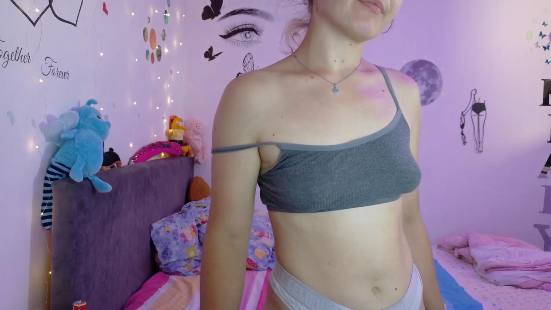 Gallery image thumbnail from YreneA's myfreecams stream on, 08/13/2025, 05:59 image 6 of 20