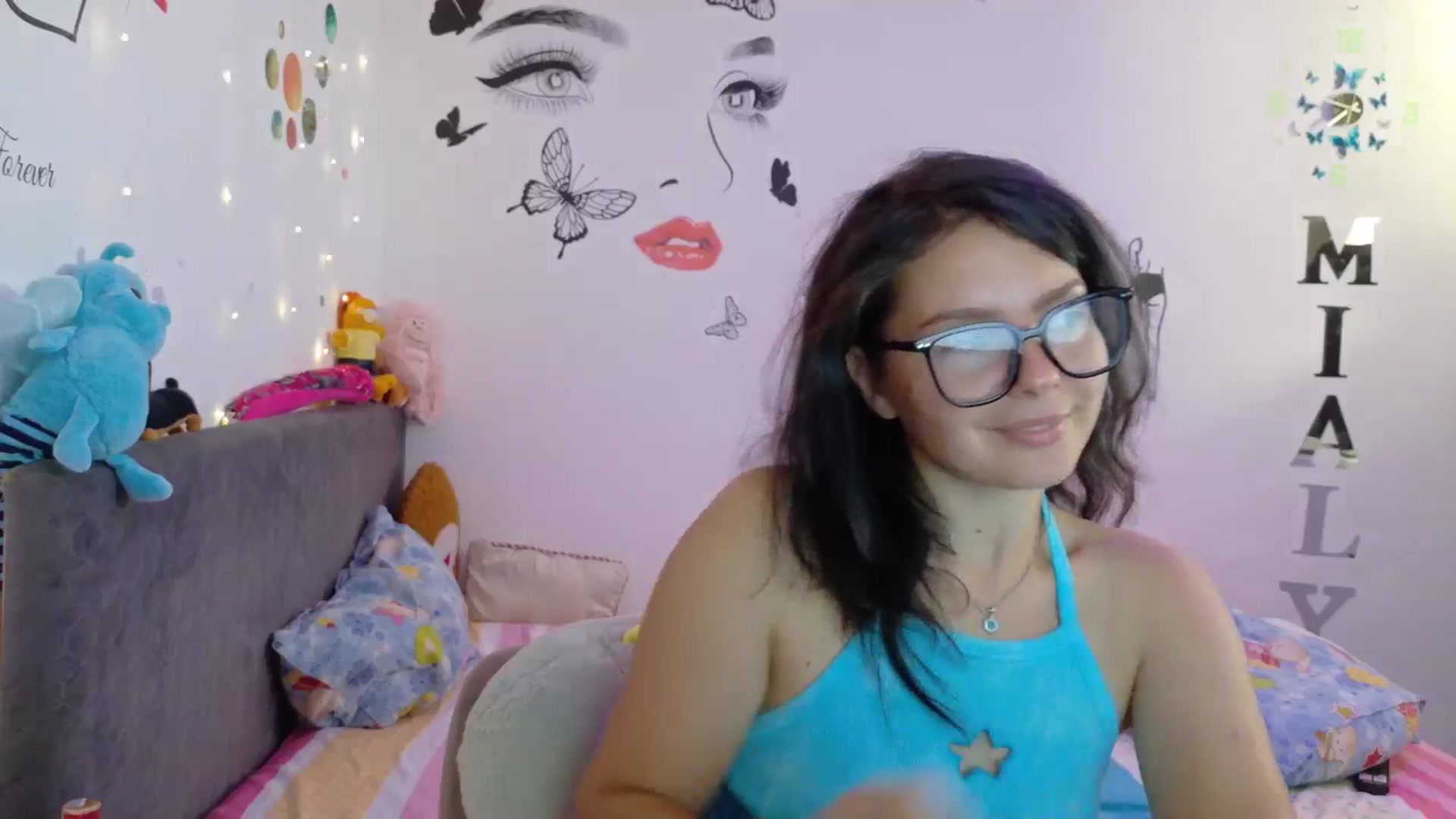 Gallery image thumbnail from YreneA's myfreecams stream on, 08/14/2025, 05:22 image 6 of 20