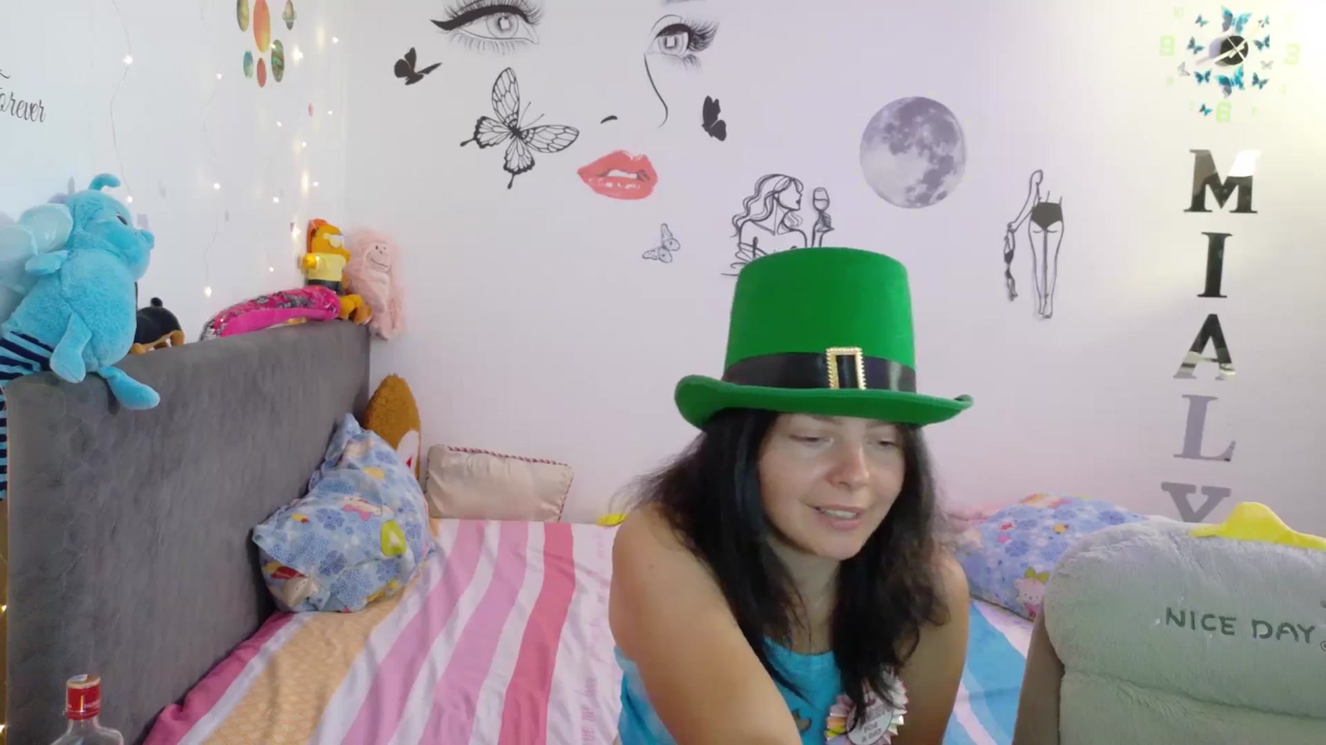 Gallery image thumbnail from YreneA's myfreecams stream on, 08/14/2025, 05:22 image 14 of 20