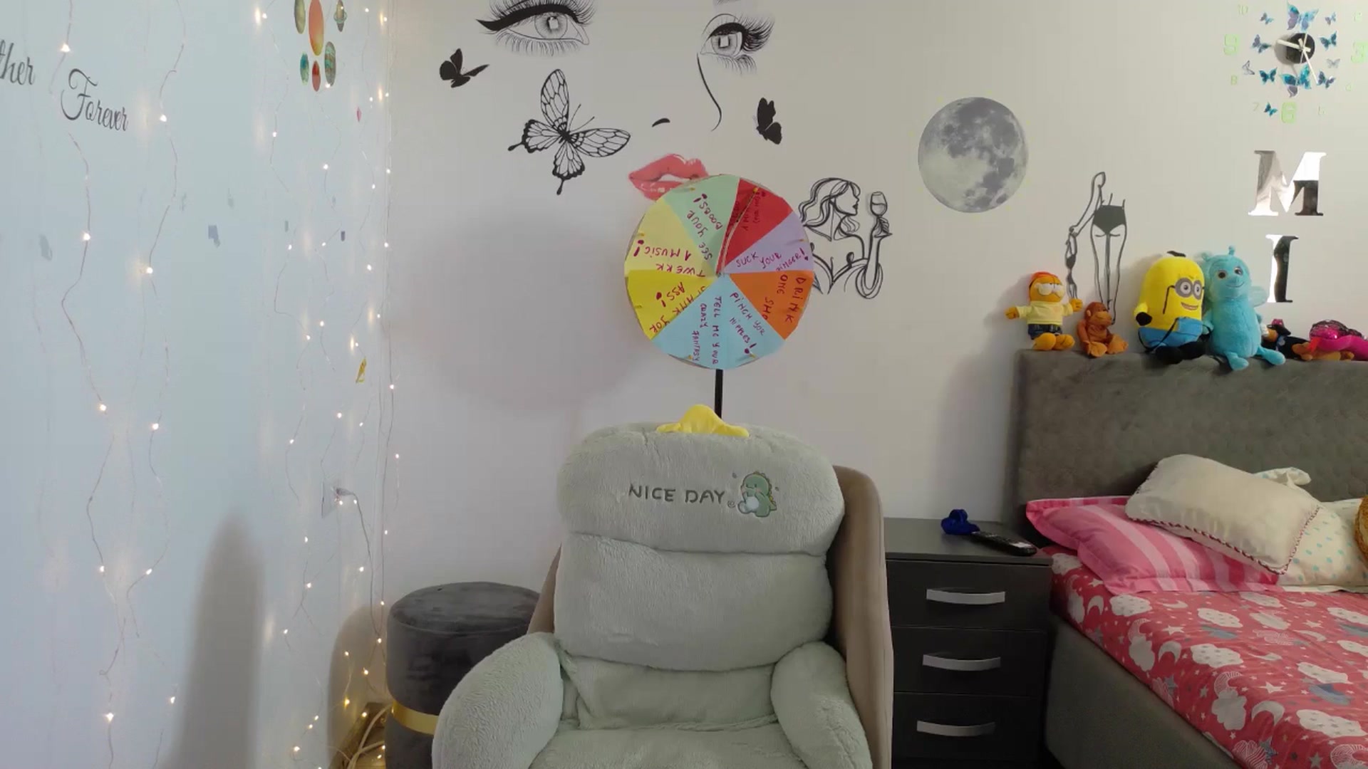Gallery image thumbnail from YreneA's myfreecams stream on, 08/15/2025, 07:35 image 5 of 20