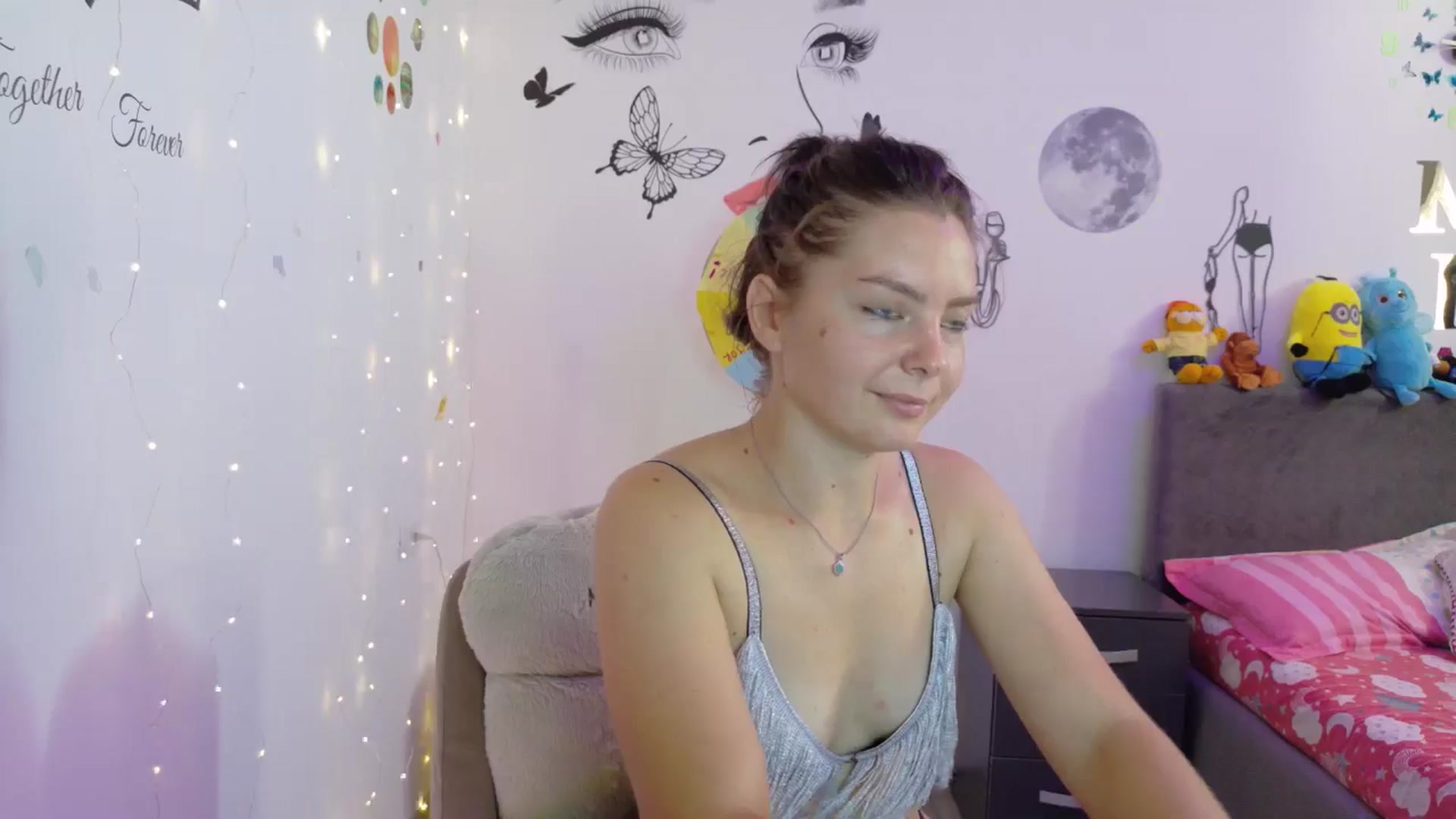 Gallery image thumbnail from YreneA's myfreecams stream on, 08/16/2025, 06:40 image 7 of 20
