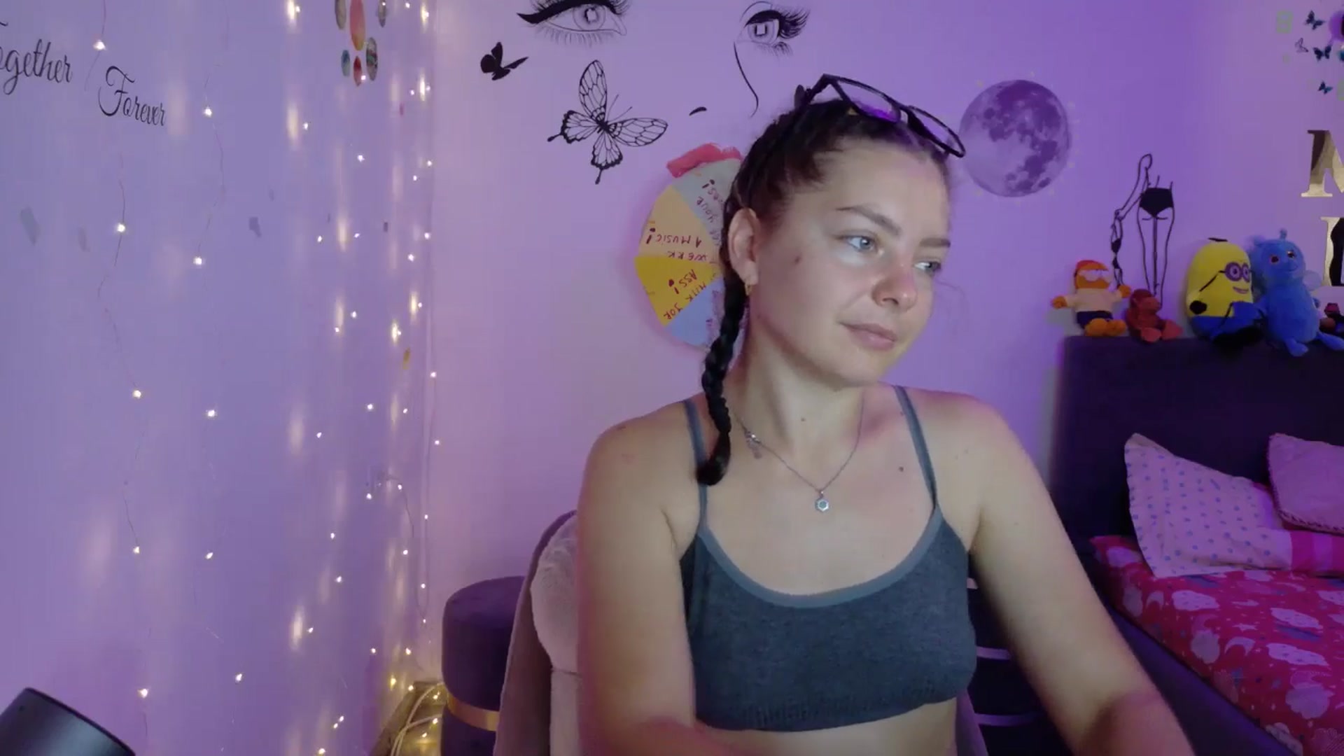Gallery image thumbnail from YreneA's myfreecams stream on, 08/18/2025, 04:11 image 18 of 20