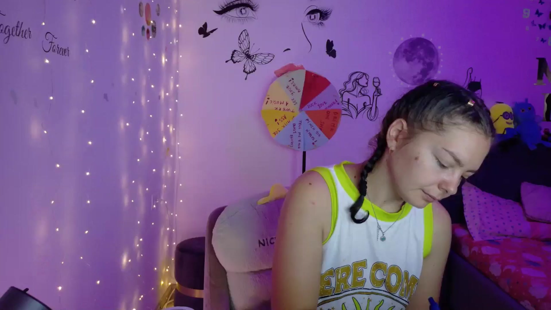 Gallery image thumbnail from YreneA's myfreecams stream on, 08/18/2025, 04:11 image 1 of 20