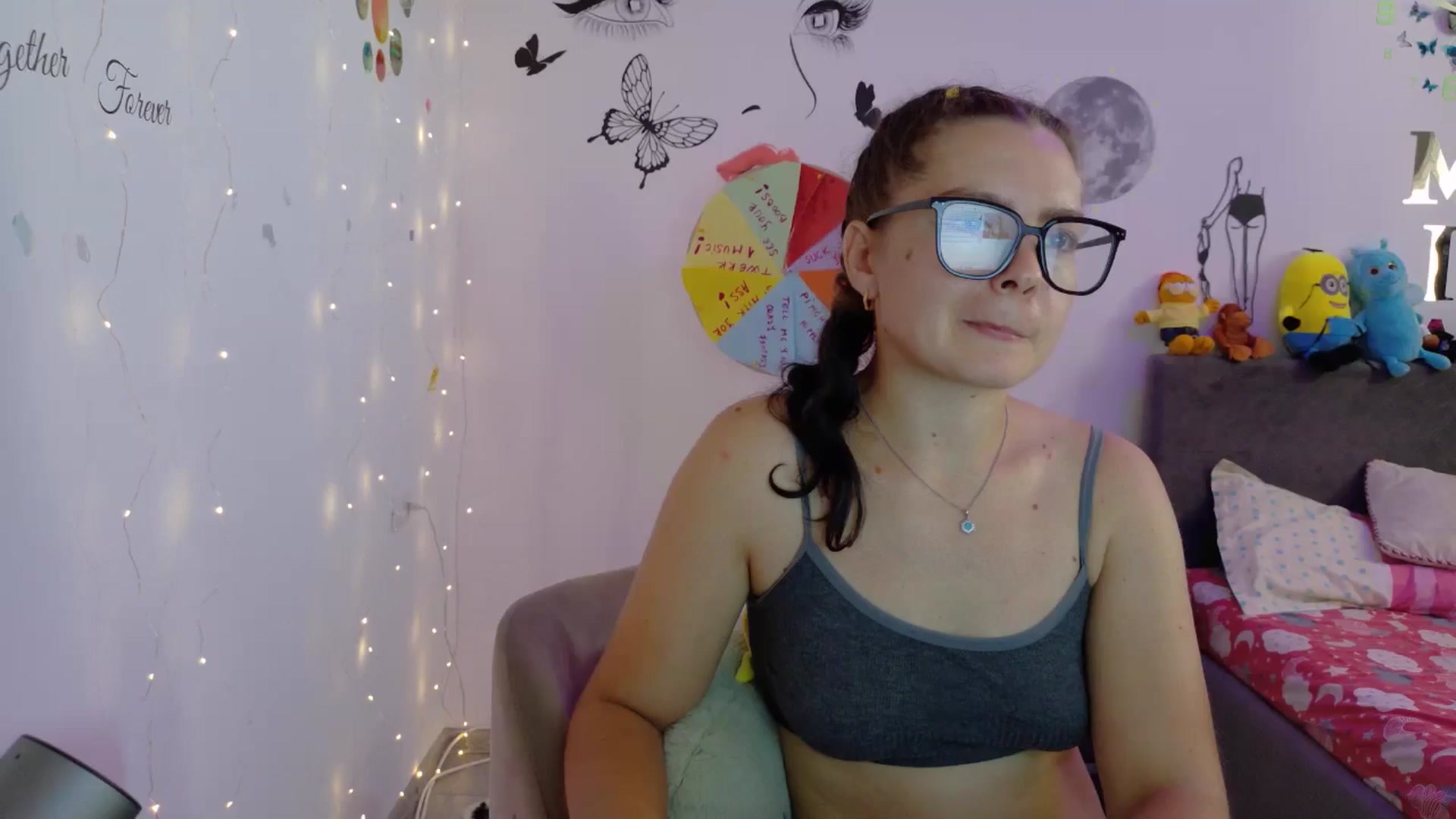 Gallery image thumbnail from YreneA's myfreecams stream on, 08/18/2025, 07:19 image 17 of 20
