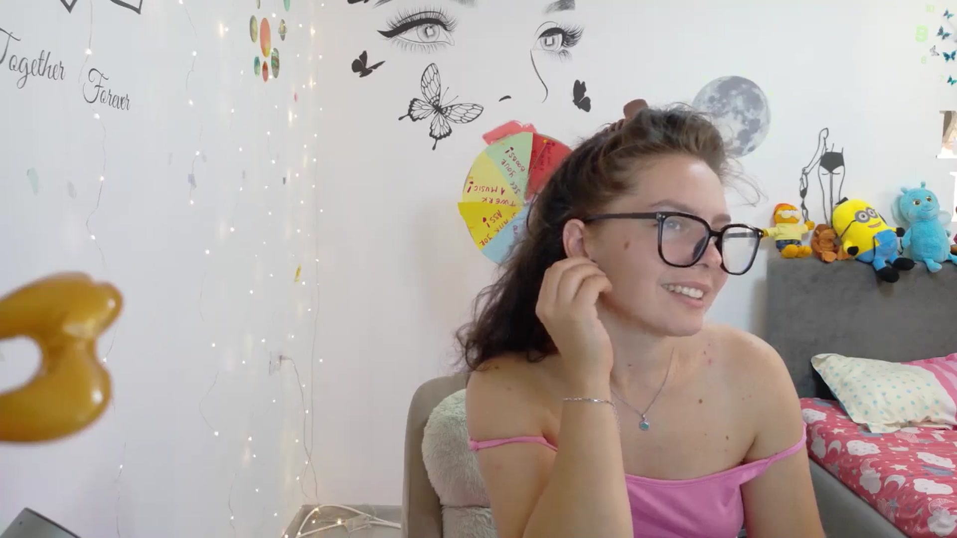 Gallery image thumbnail from YreneA's myfreecams stream on, 08/19/2025, 06:06 image 20 of 20
