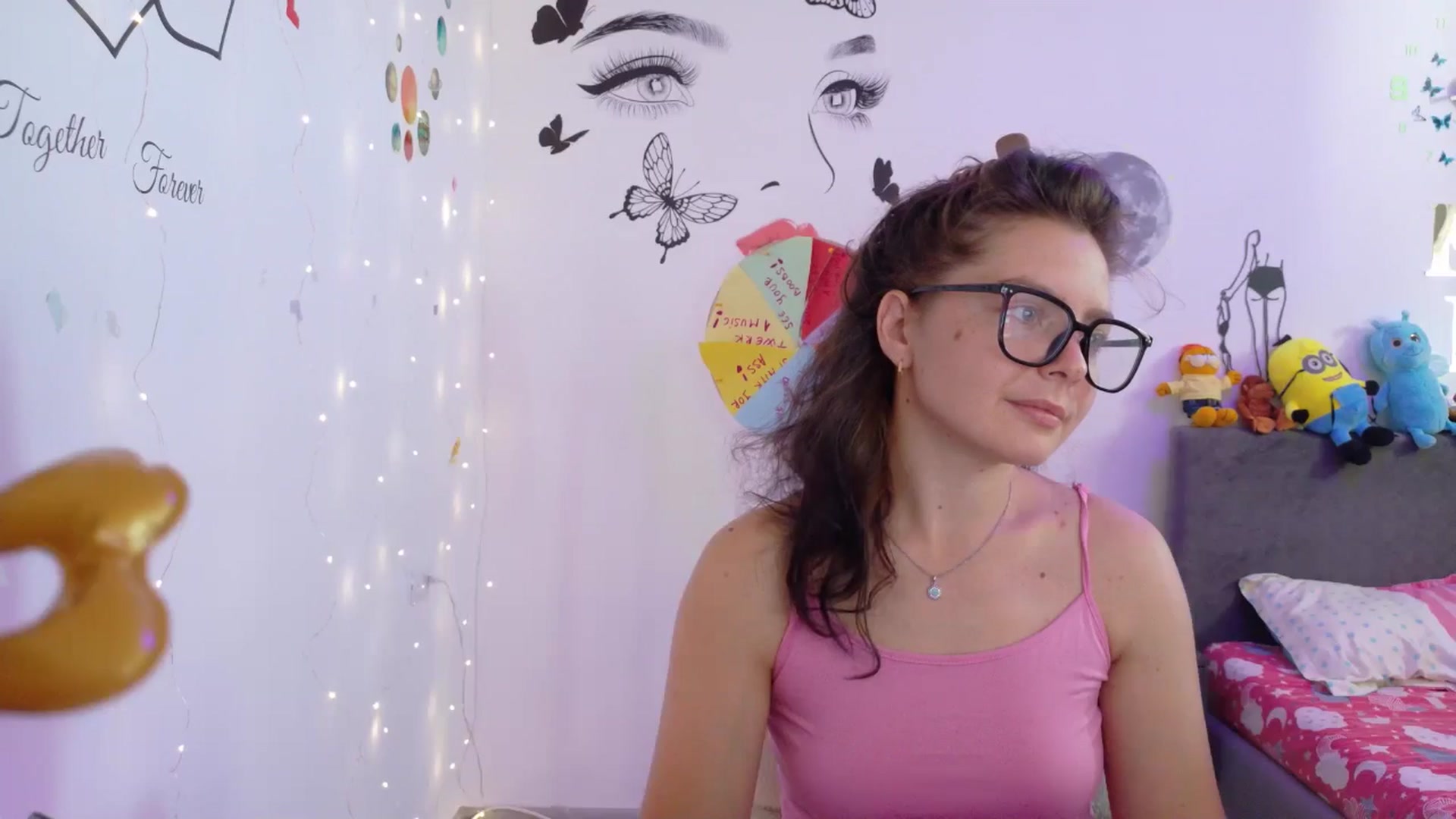 Gallery image thumbnail from YreneA's myfreecams stream on, 08/19/2025, 06:06 image 17 of 20