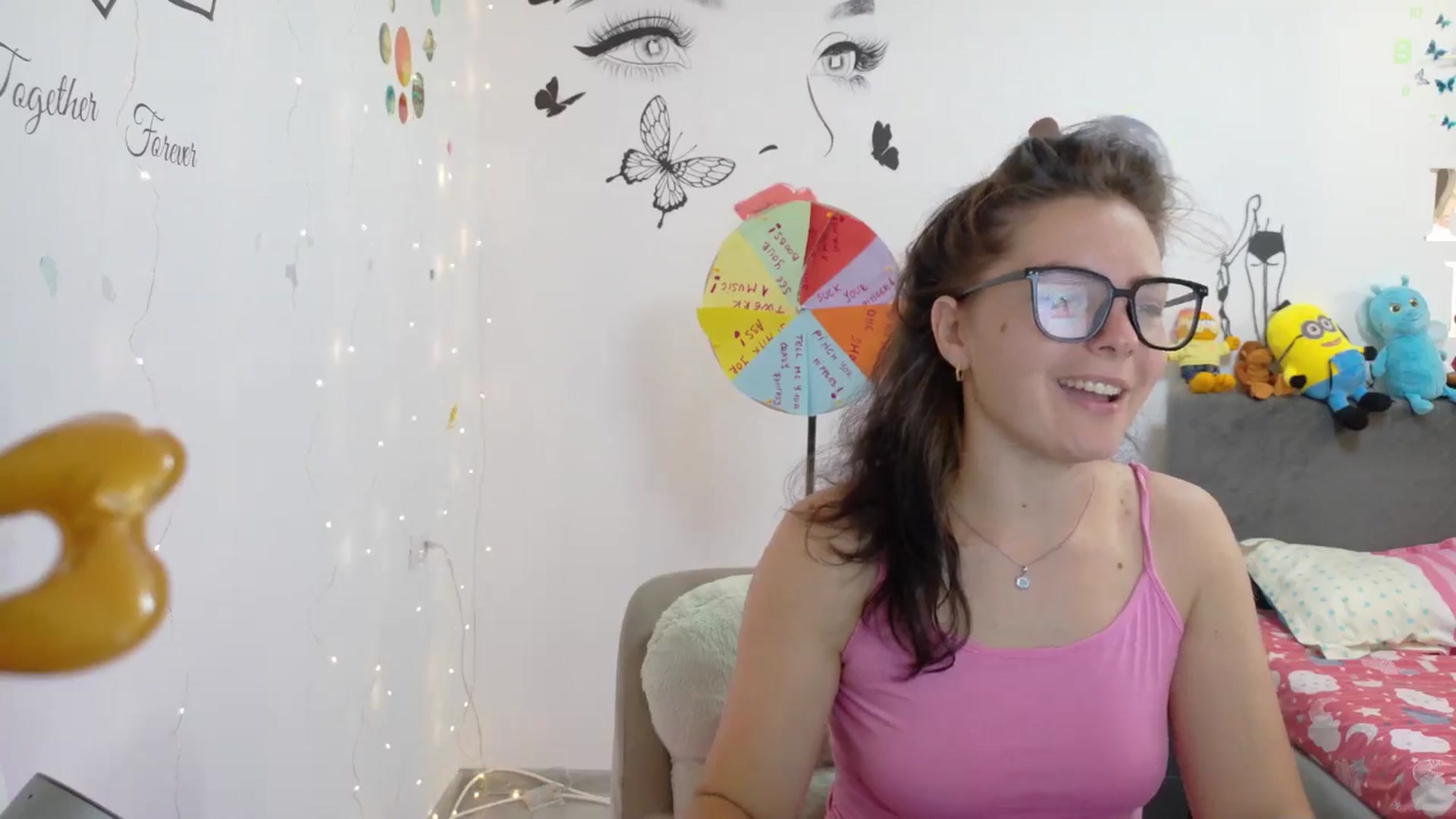 Gallery image thumbnail from YreneA's myfreecams stream on, 08/19/2025, 06:06 image 19 of 20