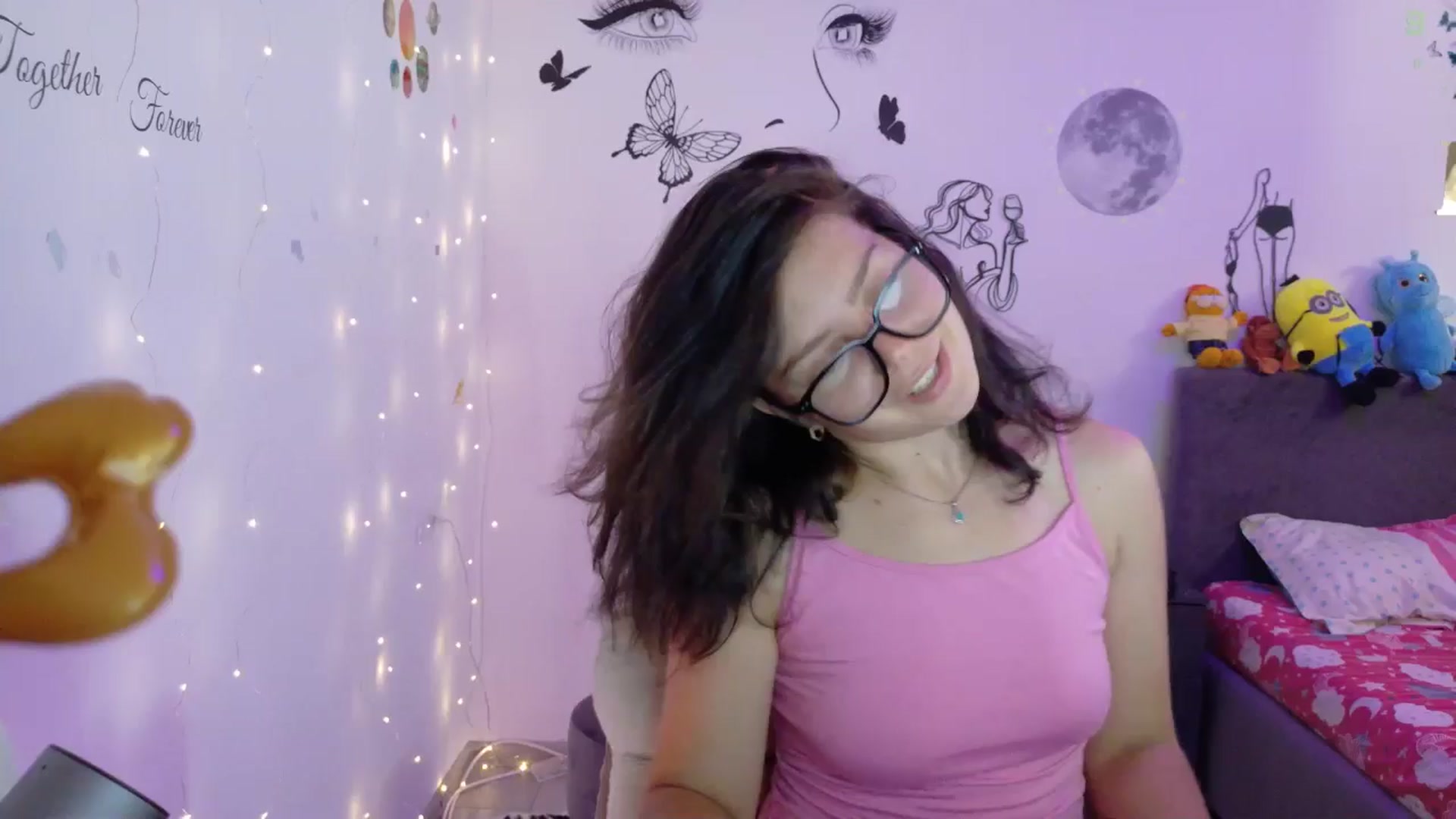 Gallery image thumbnail from YreneA's myfreecams stream on, 08/19/2025, 06:06 image 12 of 20