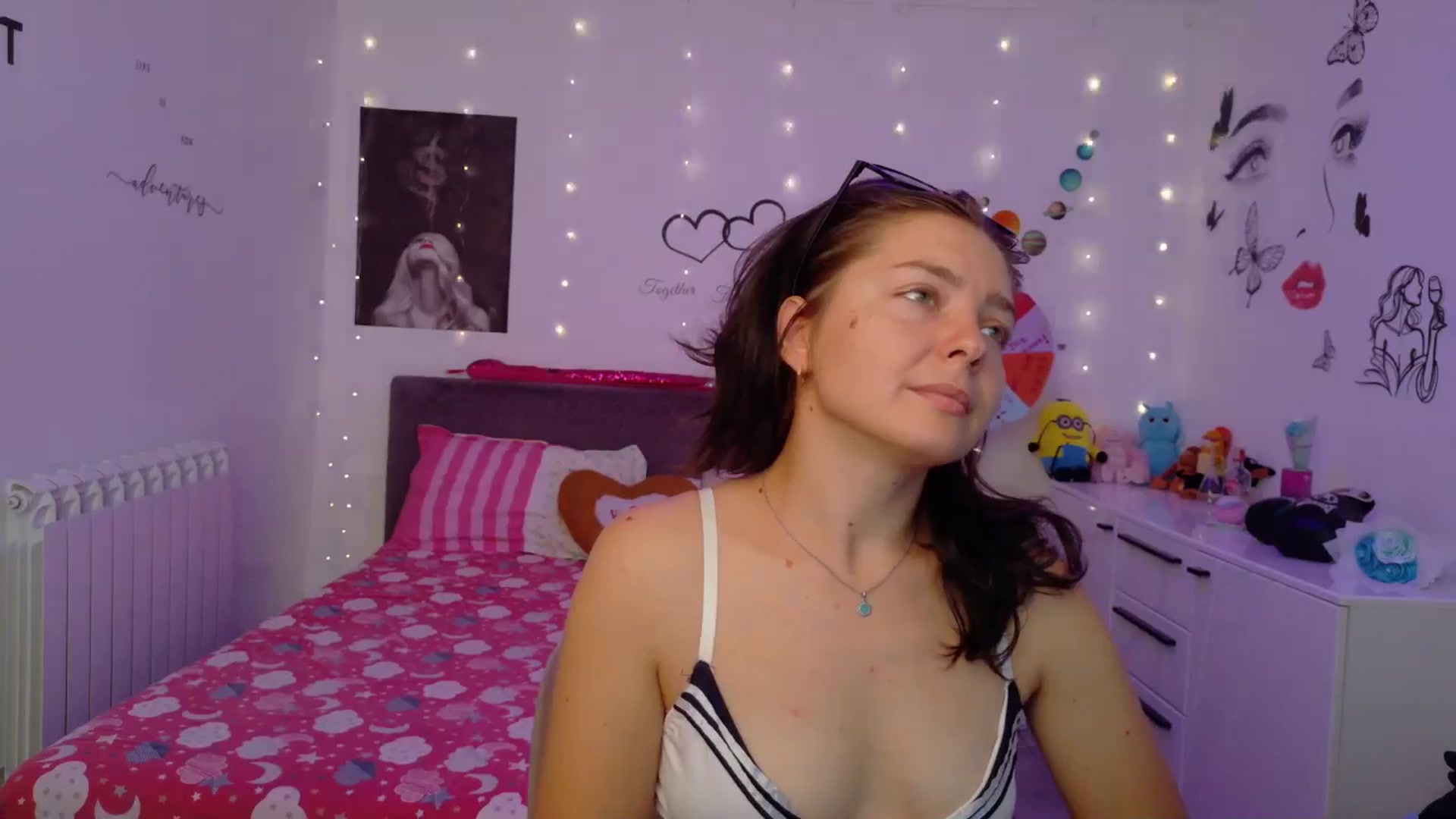 Gallery image thumbnail from YreneA's myfreecams stream on, 08/21/2025, 05:05 image 6 of 20
