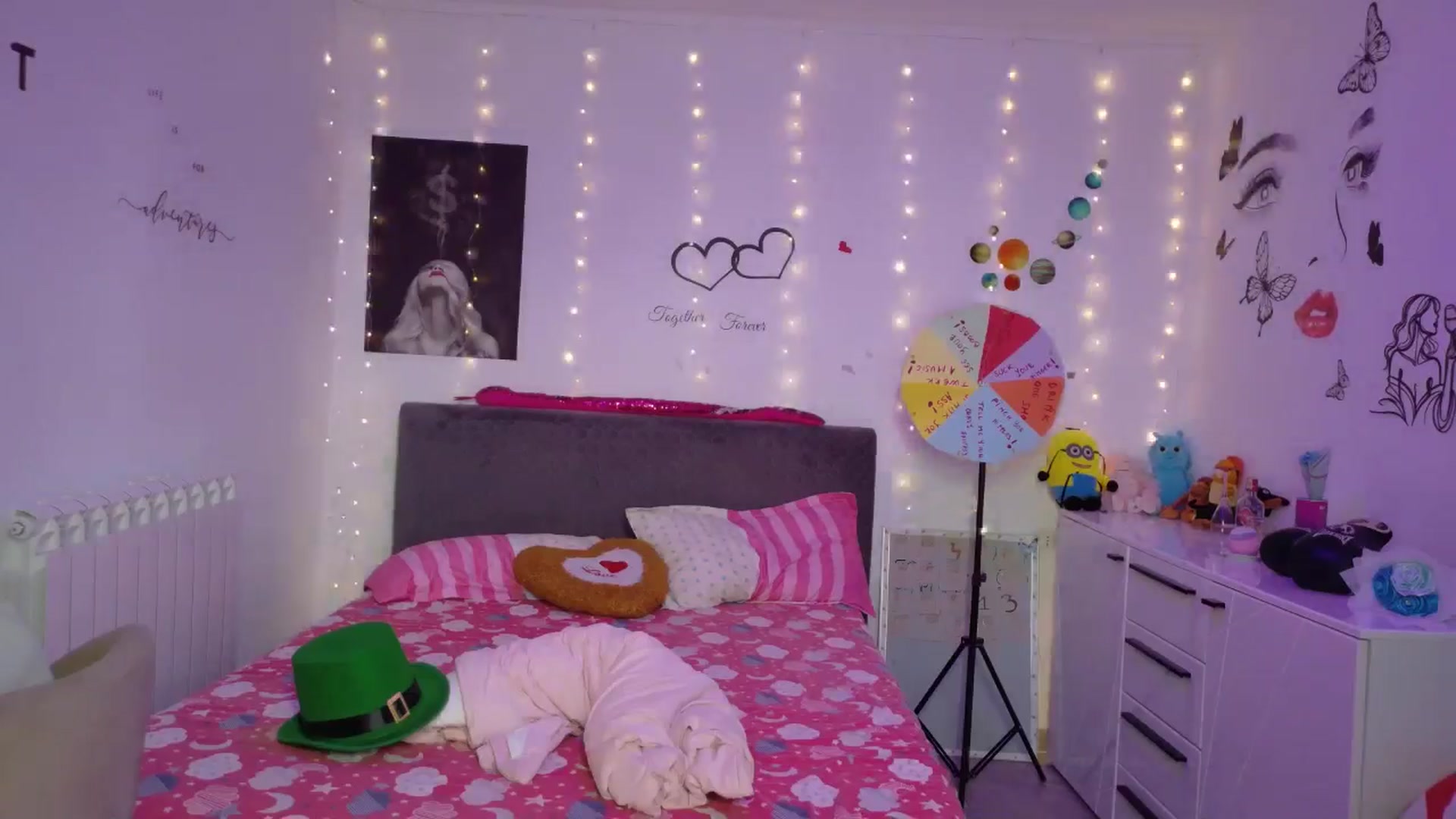 Gallery image thumbnail from YreneA's myfreecams stream on, 08/23/2025, 06:08 image 17 of 20