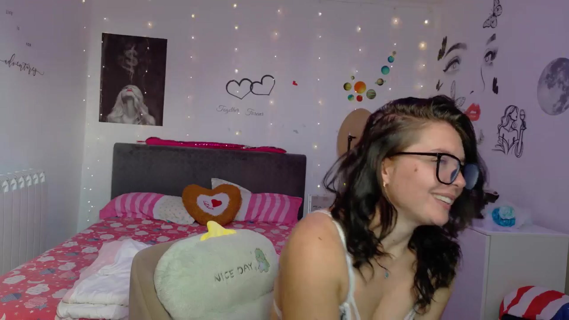 Gallery image thumbnail from YreneA's myfreecams stream on, 08/24/2025, 05:46 image 18 of 20