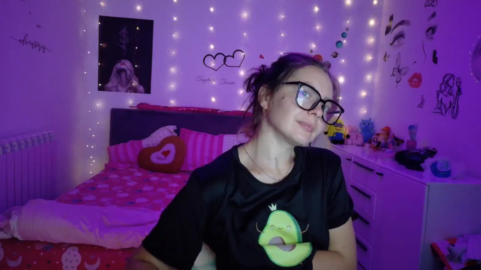 Gallery image thumbnail from YreneA's myfreecams stream on, 08/25/2025, 03:52 image 15 of 20
