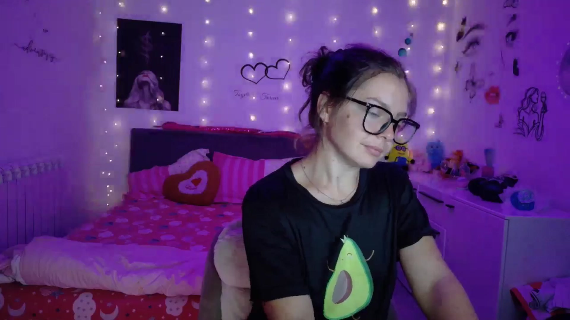 Gallery image thumbnail from YreneA's myfreecams stream on, 08/25/2025, 03:52 image 16 of 20