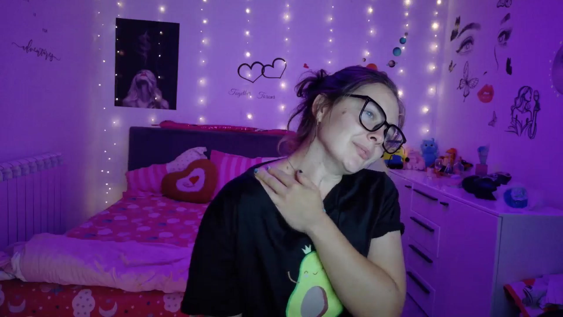 Gallery image thumbnail from YreneA's myfreecams stream on, 08/25/2025, 03:52 image 5 of 20