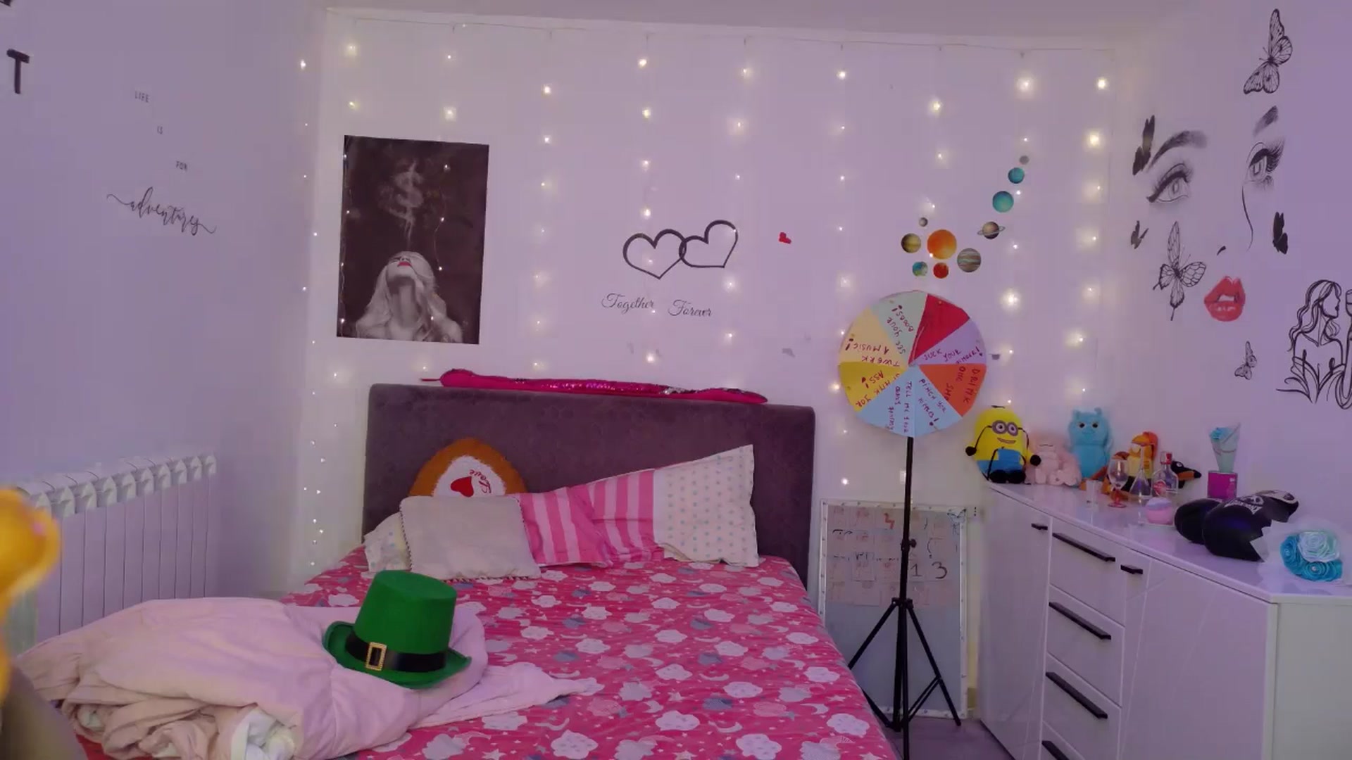 Gallery image thumbnail from YreneA's myfreecams stream on, 08/28/2025, 05:29 image 18 of 20