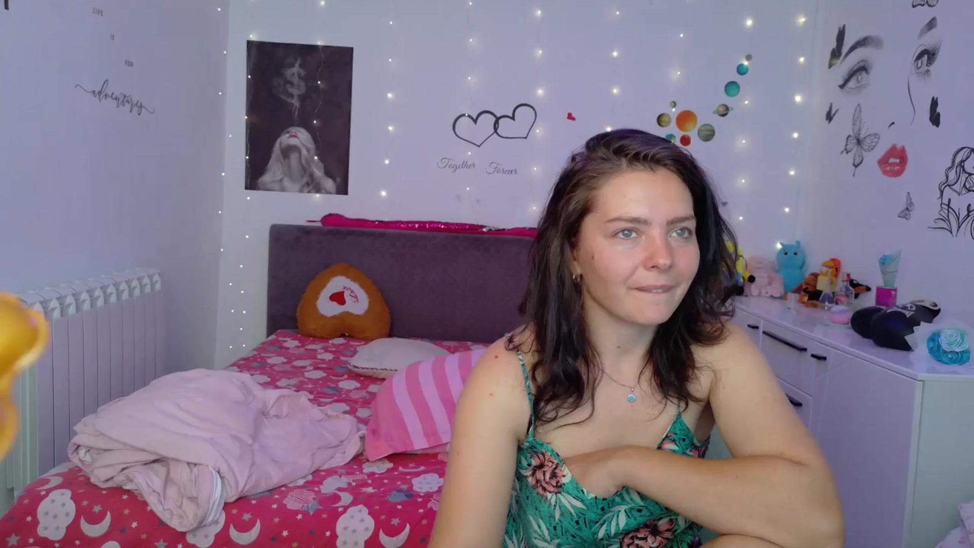 Gallery image thumbnail from YreneA's myfreecams stream on, 08/28/2025, 07:22 image 15 of 20