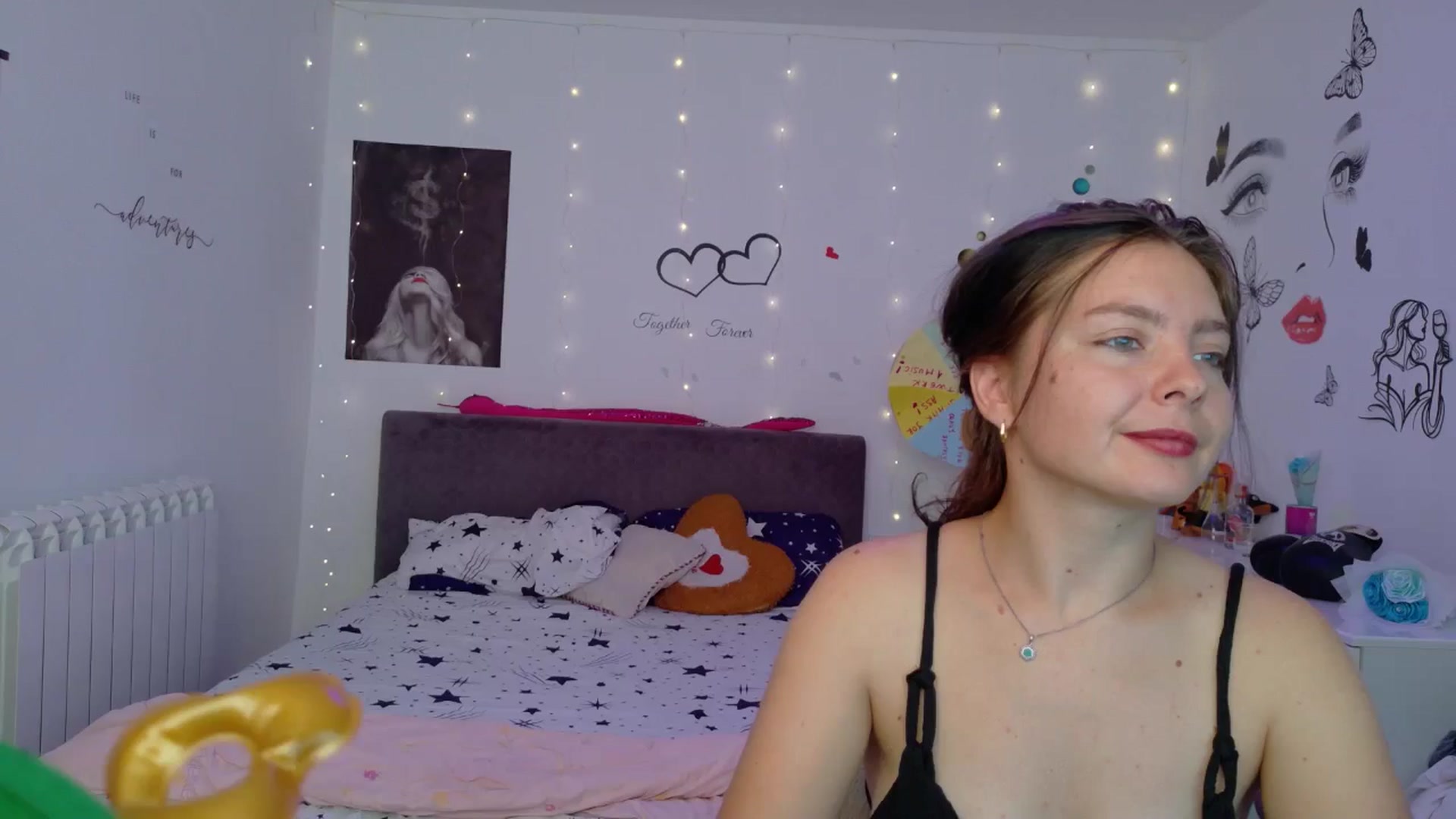 Gallery image thumbnail from YreneA's myfreecams stream on, 09/04/2025, 06:42 image 16 of 20