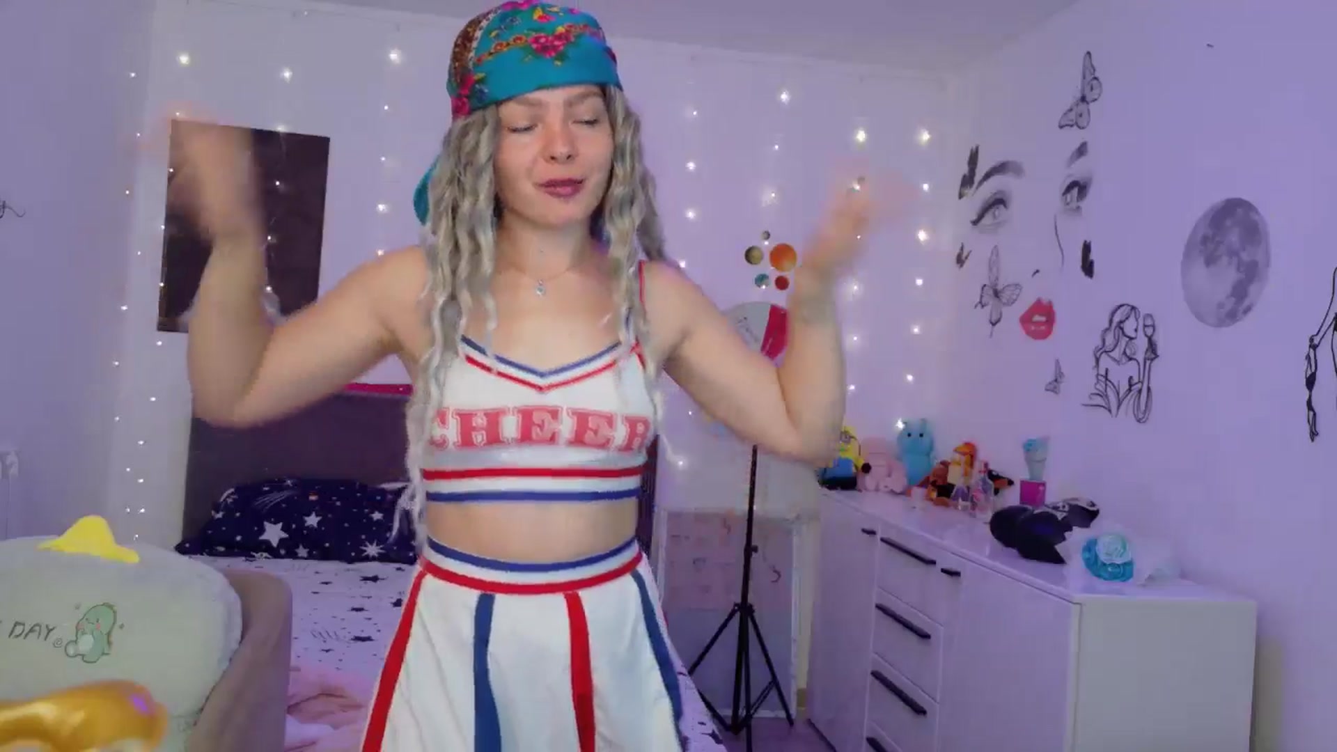 Gallery image thumbnail from YreneA's myfreecams stream on, 09/05/2025, 07:06 image 9 of 20