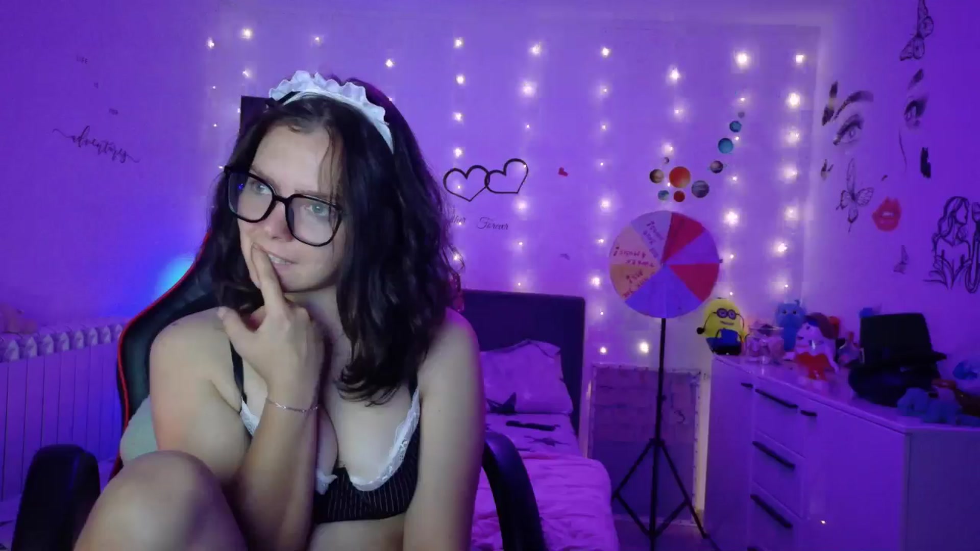 Gallery image thumbnail from YreneA's myfreecams stream on, 09/12/2025, 04:50 image 18 of 20