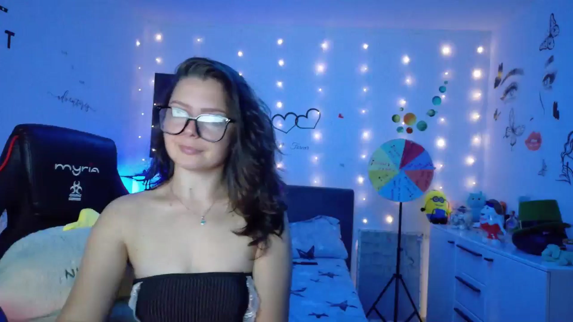 Gallery image thumbnail from YreneA's myfreecams stream on, 09/12/2025, 06:09 image 7 of 20