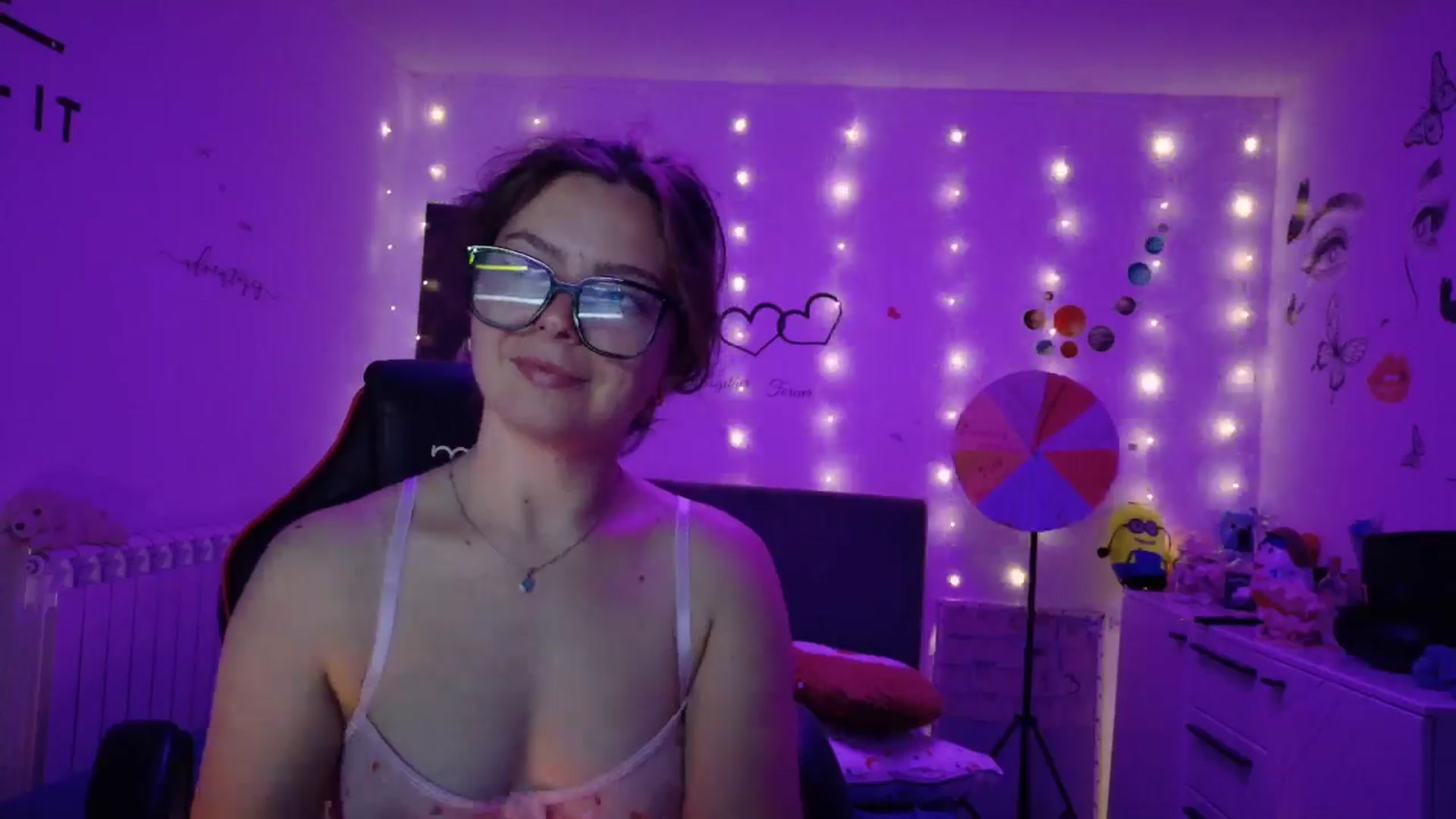 Gallery image thumbnail from YreneA's myfreecams stream on, 09/22/2025, 03:51 image 5 of 20
