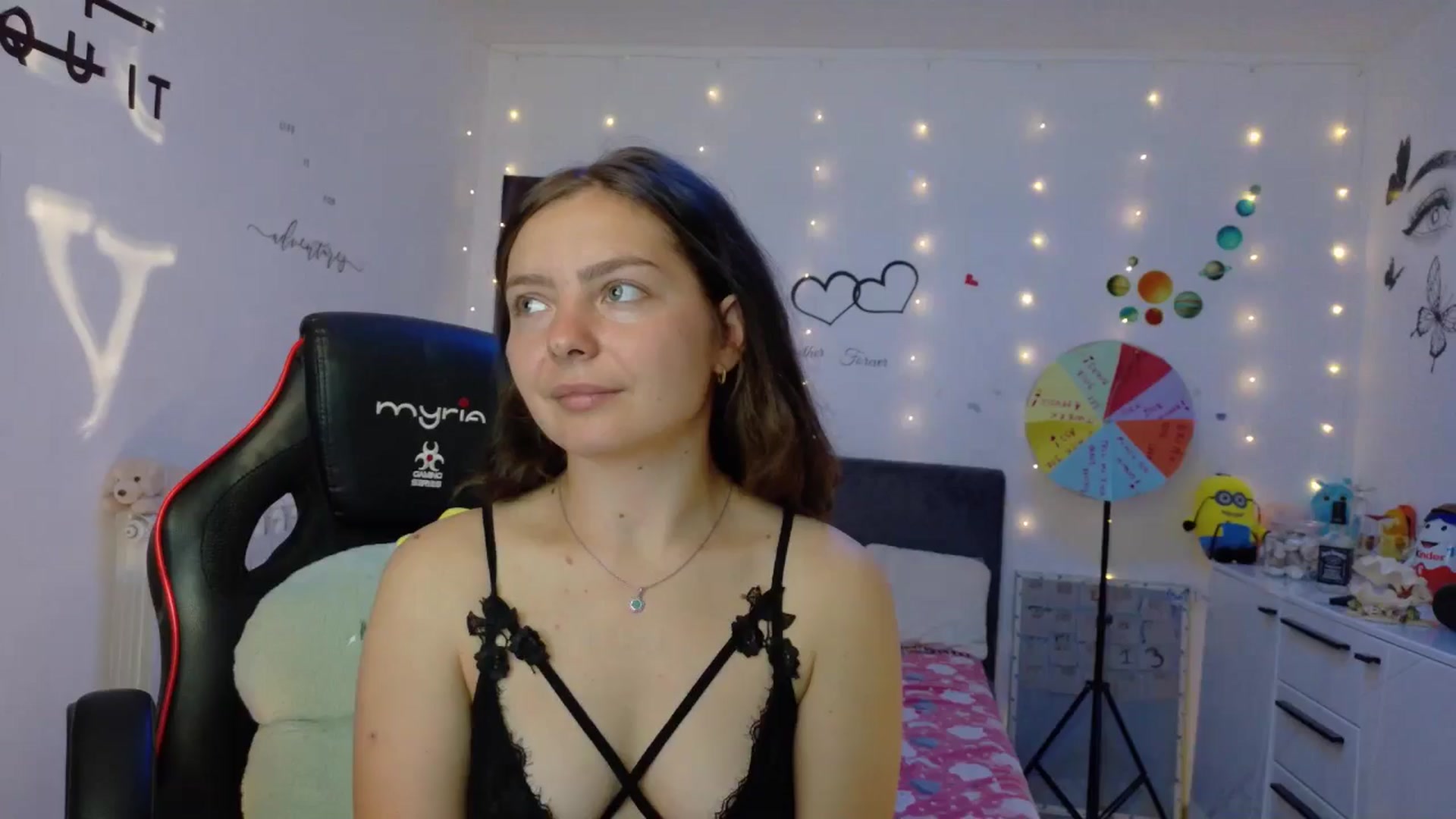 Gallery image thumbnail from YreneA's myfreecams stream on, 09/25/2025, 06:32 image 20 of 20