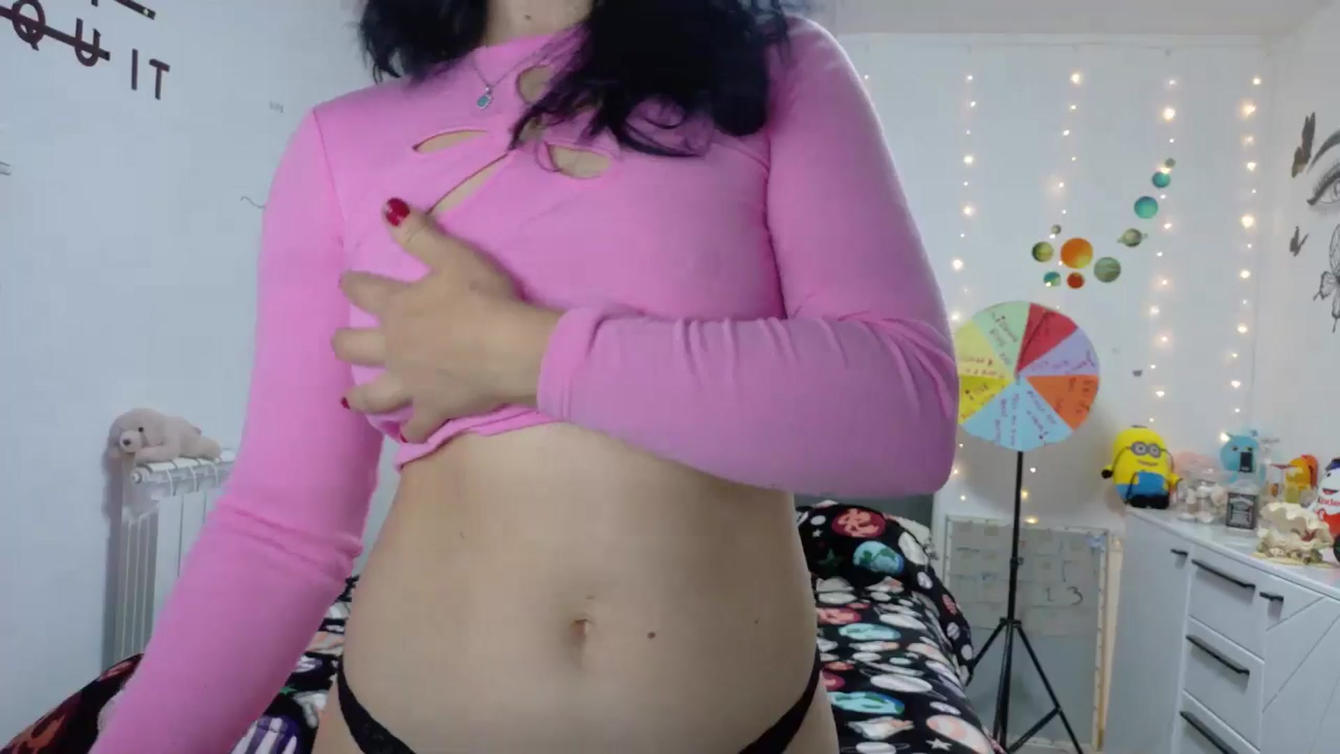 Gallery image thumbnail from YreneA's myfreecams stream on, 10/02/2025, 05:59 image 8 of 20