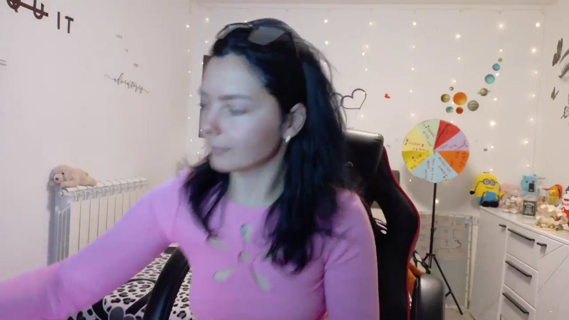 Gallery image thumbnail from YreneA's myfreecams stream on, 10/02/2025, 08:06 image 4 of 20