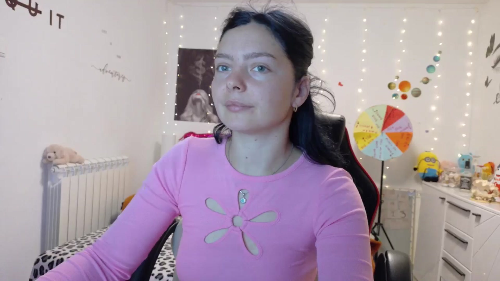 Gallery image thumbnail from YreneA's myfreecams stream on, 10/02/2025, 08:06 image 5 of 20