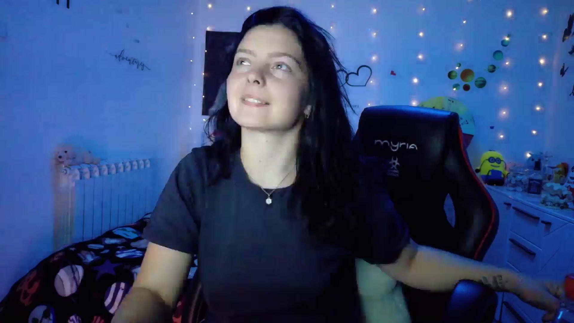 Gallery image thumbnail from YreneA's myfreecams stream on, 10/02/2025, 18:27 image 10 of 20