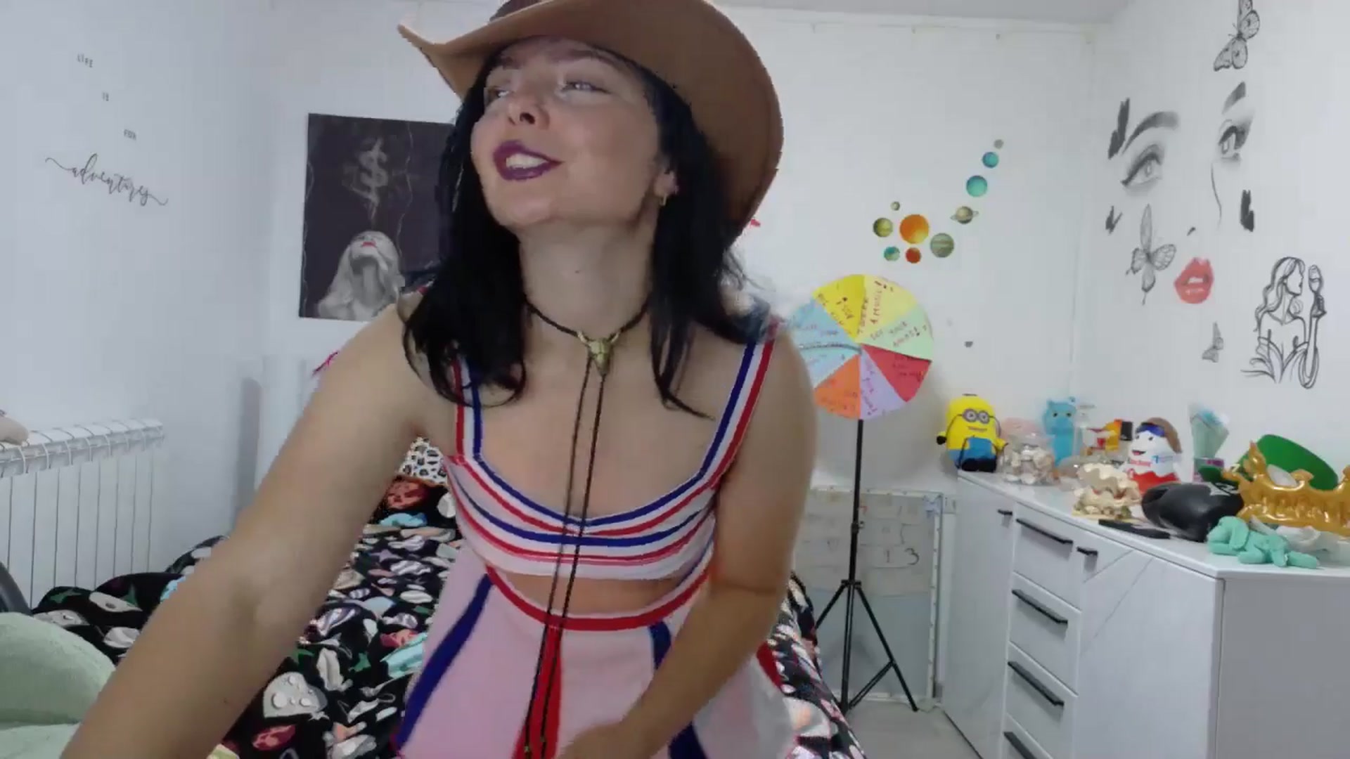 Gallery image thumbnail from YreneA's myfreecams stream on, 10/04/2025, 07:45 image 13 of 20