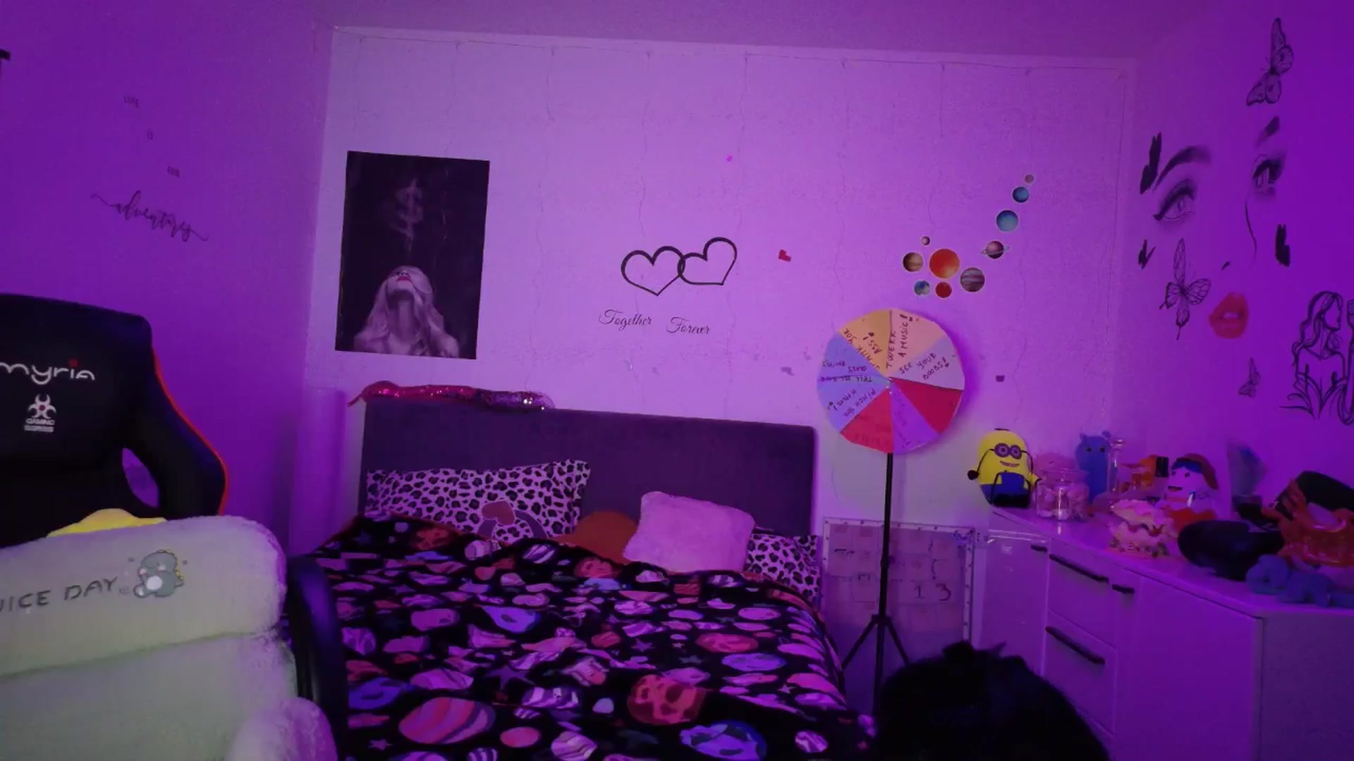 Gallery image thumbnail from YreneA's myfreecams stream on, 10/04/2025, 13:10 image 2 of 20