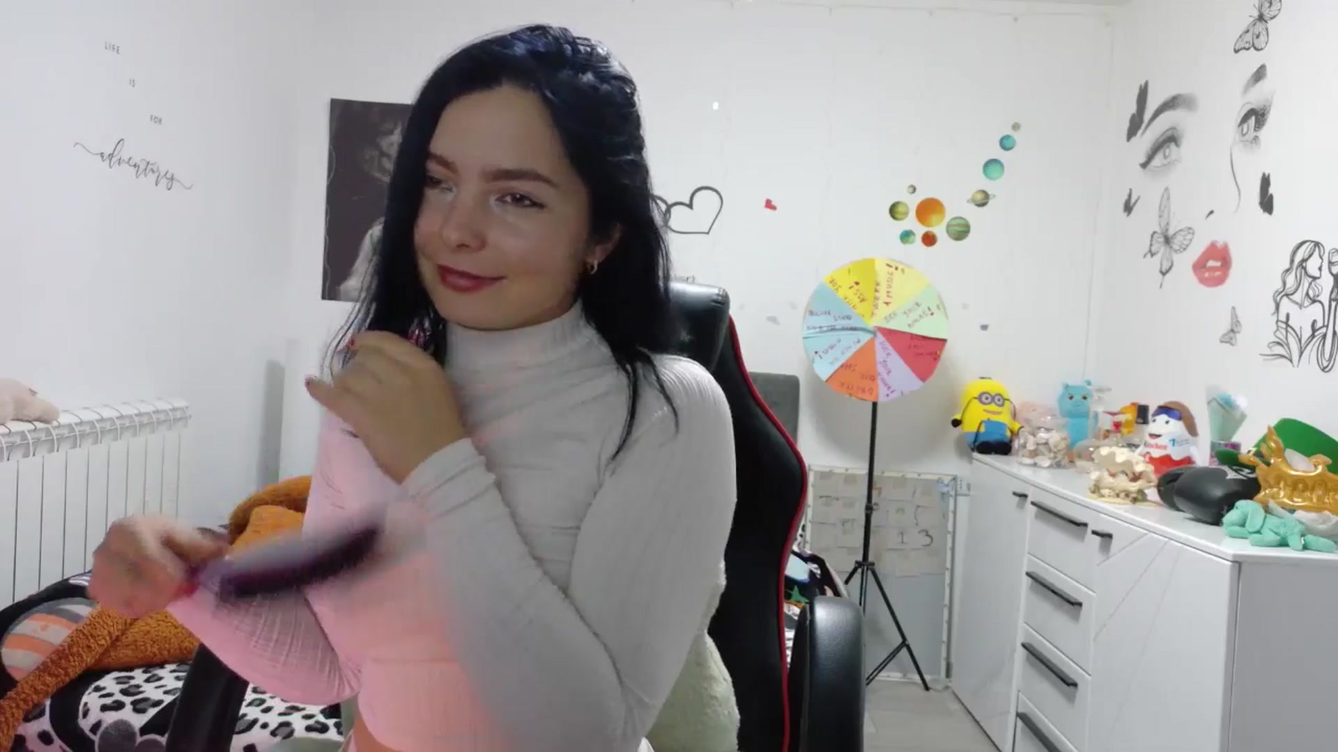 Gallery image thumbnail from YreneA's myfreecams stream on, 10/04/2025, 14:06 image 4 of 20