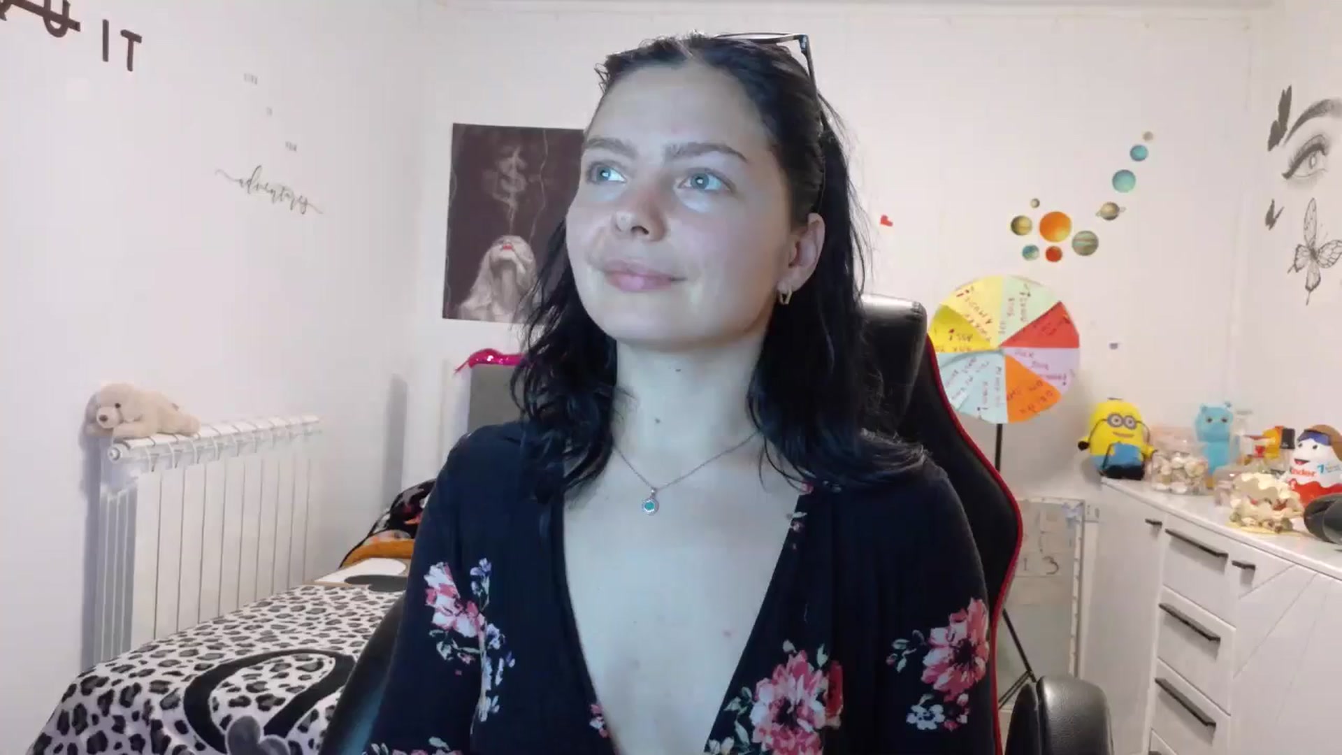 Gallery image thumbnail from YreneA's myfreecams stream on, 10/07/2025, 13:36 image 11 of 20