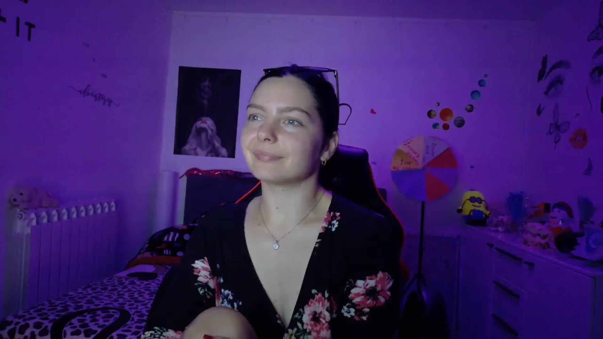Gallery image thumbnail from YreneA's myfreecams stream on, 10/07/2025, 18:54 image 12 of 20