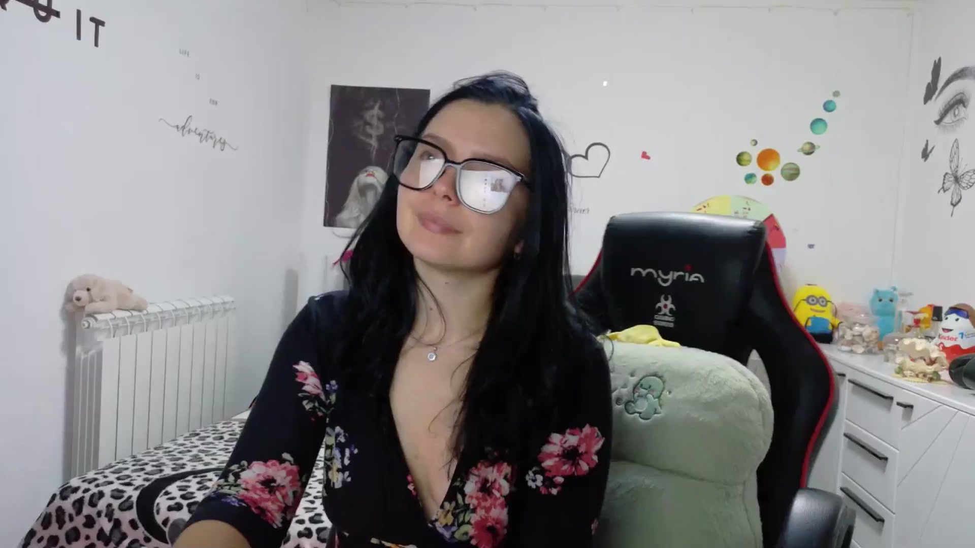 Gallery image thumbnail from YreneA's myfreecams stream on, 10/07/2025, 18:54 image 1 of 20