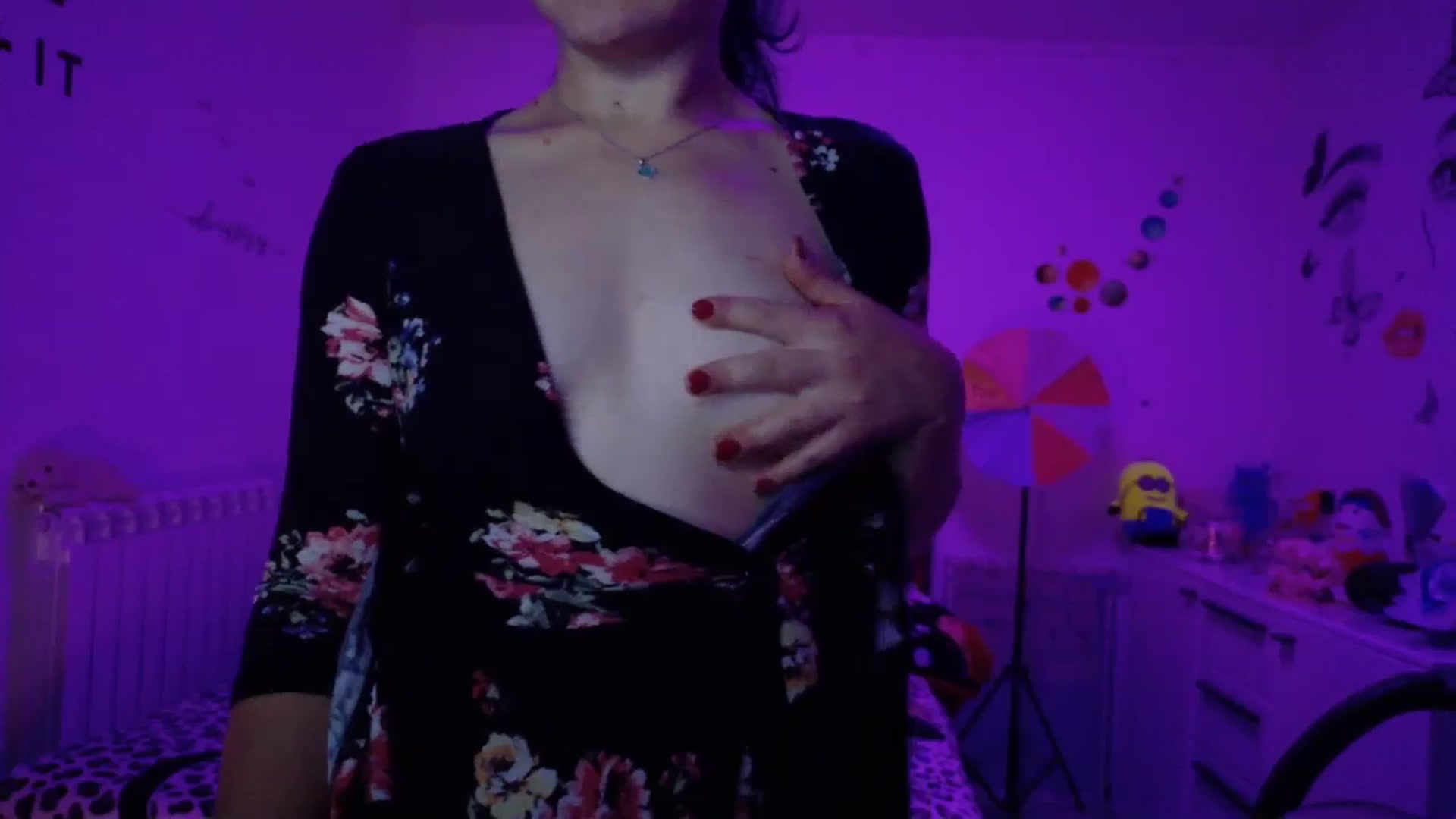 Gallery image thumbnail from YreneA's myfreecams stream on, 10/07/2025, 18:54 image 15 of 20