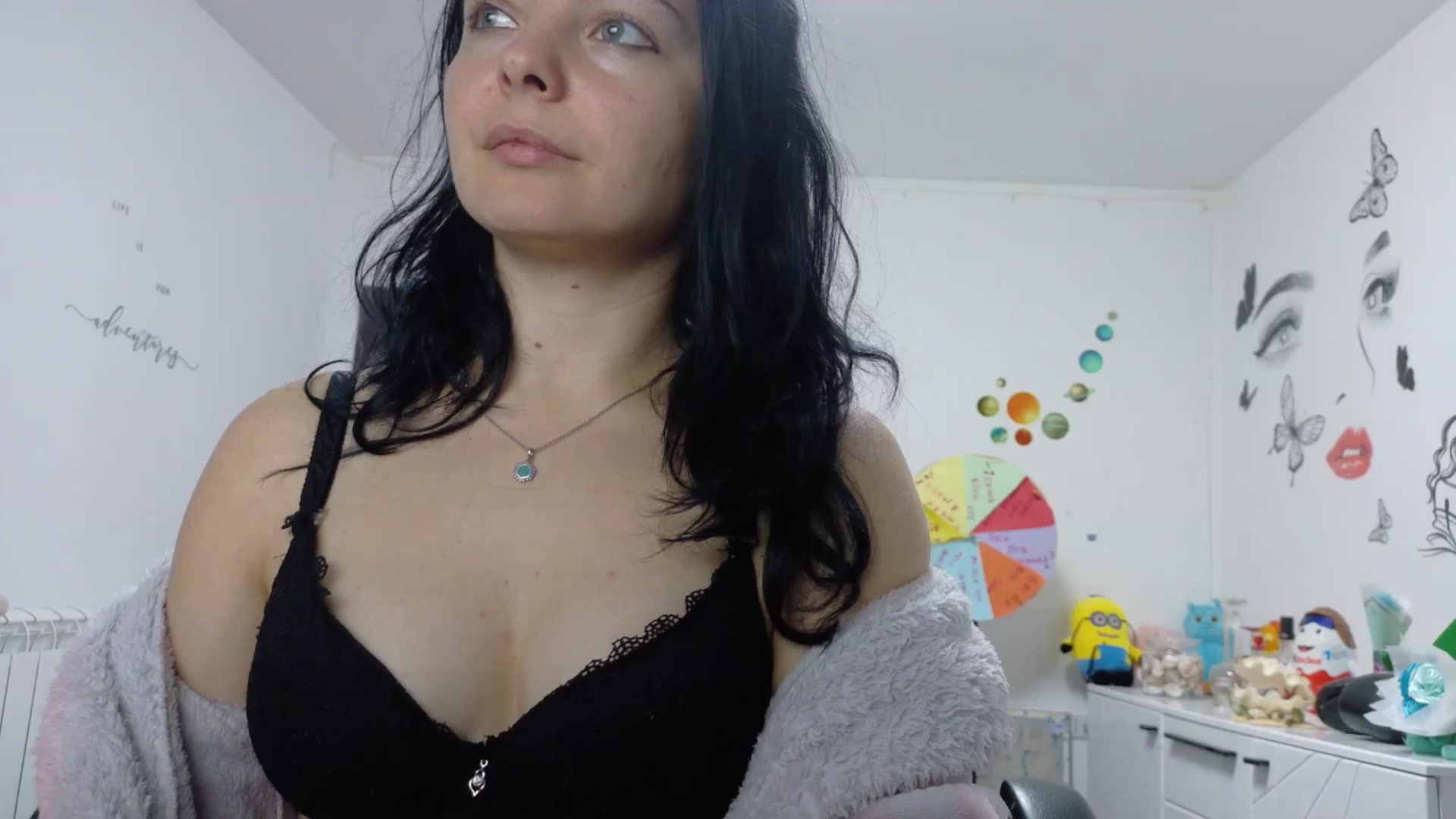 Gallery image thumbnail from YreneA's myfreecams stream on, 10/08/2025, 06:47 image 19 of 20