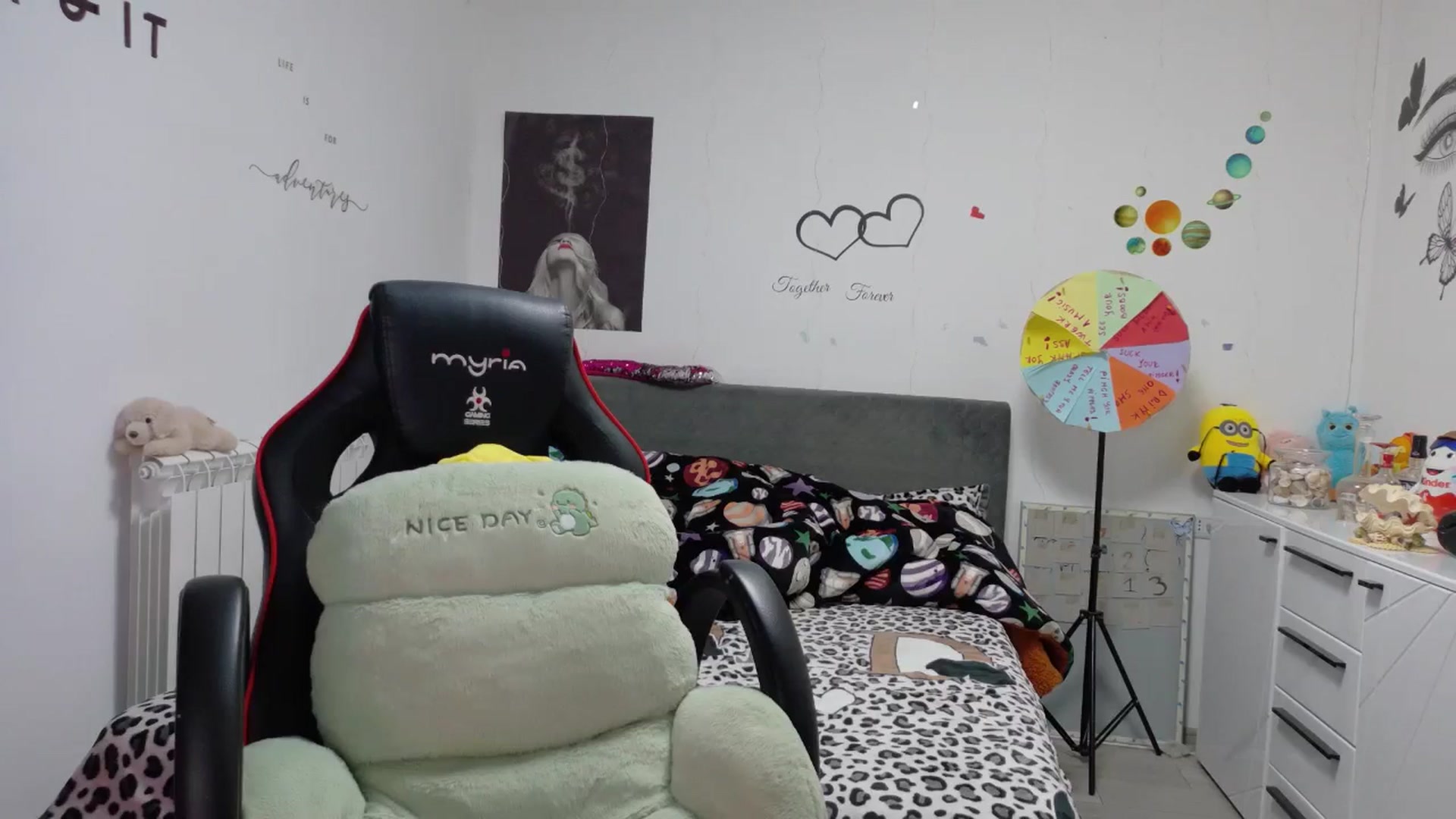 Gallery image thumbnail from YreneA's myfreecams stream on, 10/08/2025, 12:57 image 7 of 20