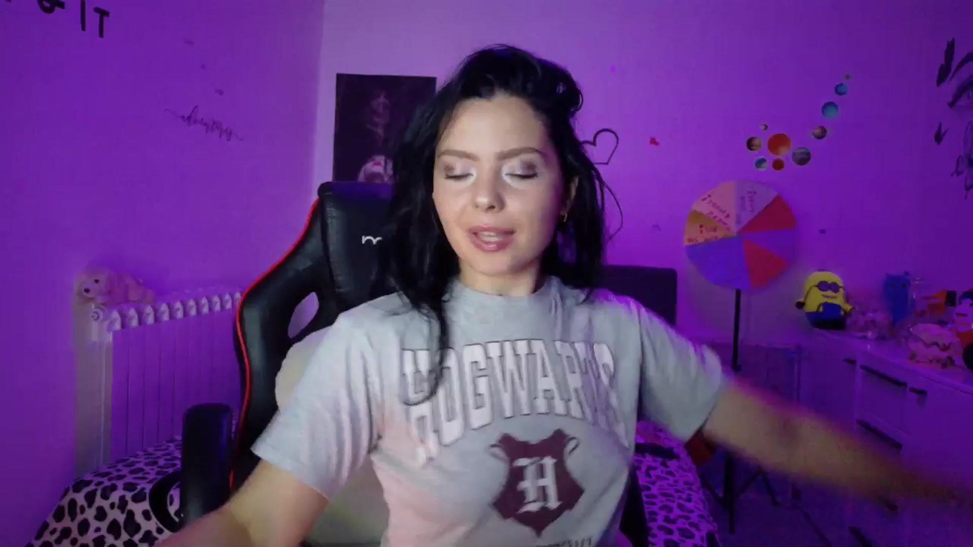 Gallery image thumbnail from YreneA's myfreecams stream on, 10/08/2025, 12:57 image 10 of 20