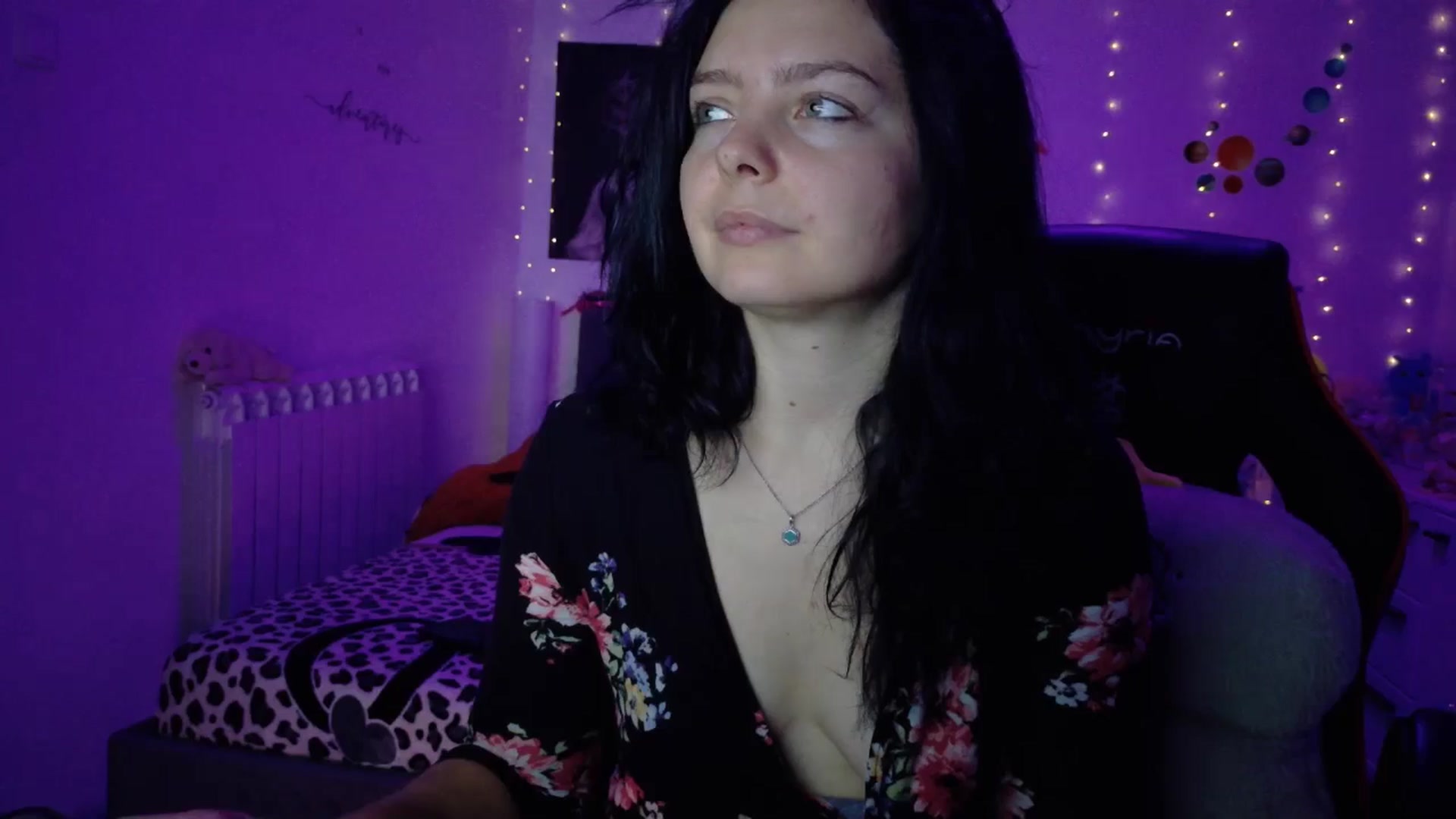 Gallery image thumbnail from YreneA's myfreecams stream on, 10/10/2025, 08:19 image 8 of 20