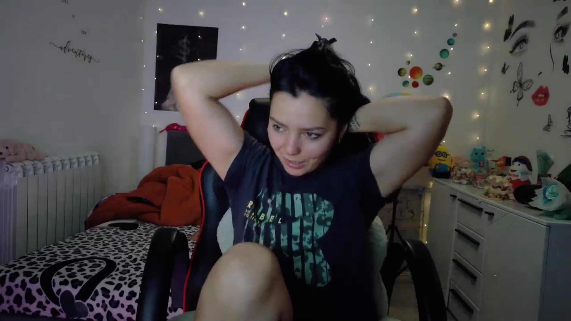 Gallery image thumbnail from YreneA's myfreecams stream on, 10/10/2025, 13:51 image 17 of 20