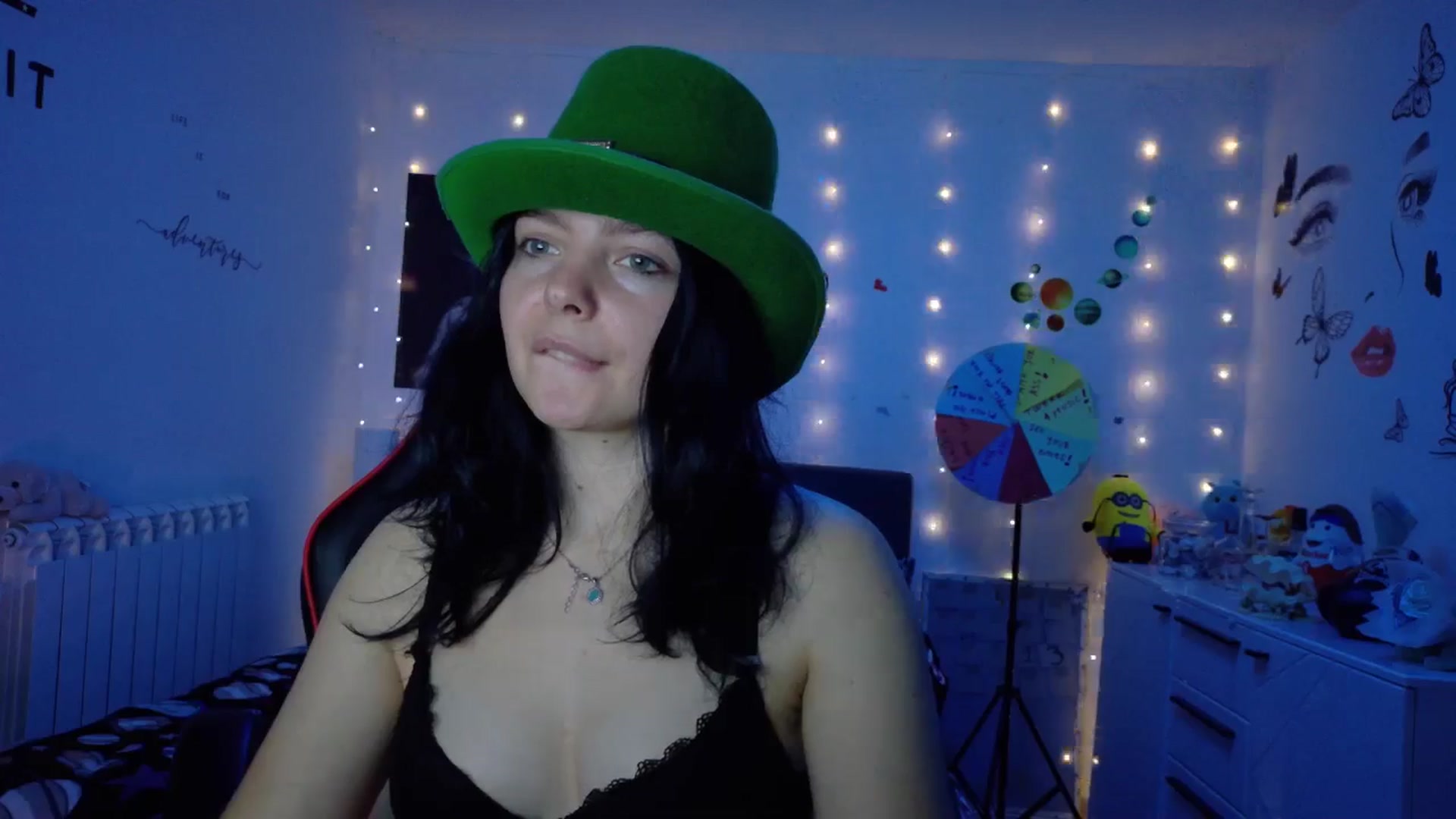 Gallery image thumbnail from YreneA's myfreecams stream on, 10/10/2025, 18:20 image 15 of 20