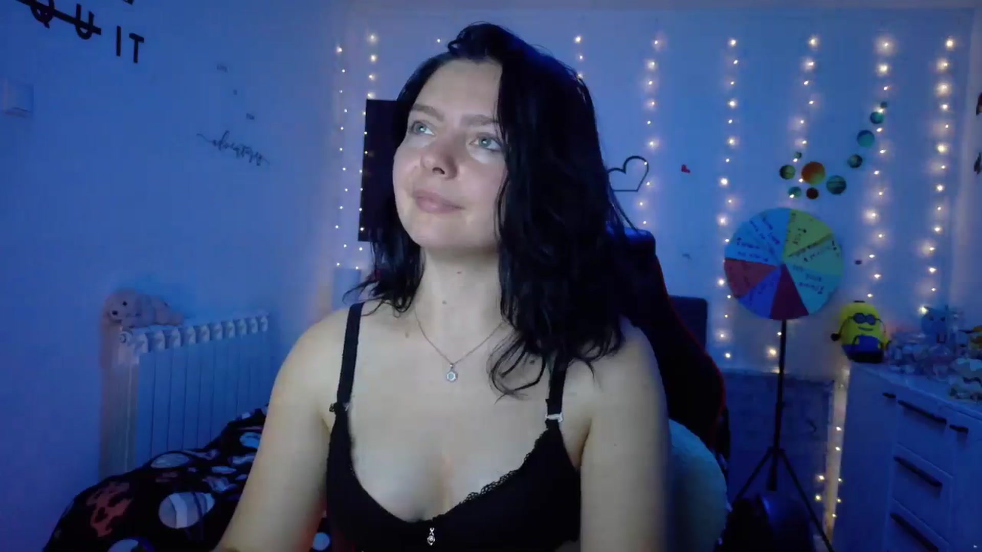 Gallery image thumbnail from YreneA's myfreecams stream on, 10/11/2025, 07:01 image 18 of 20