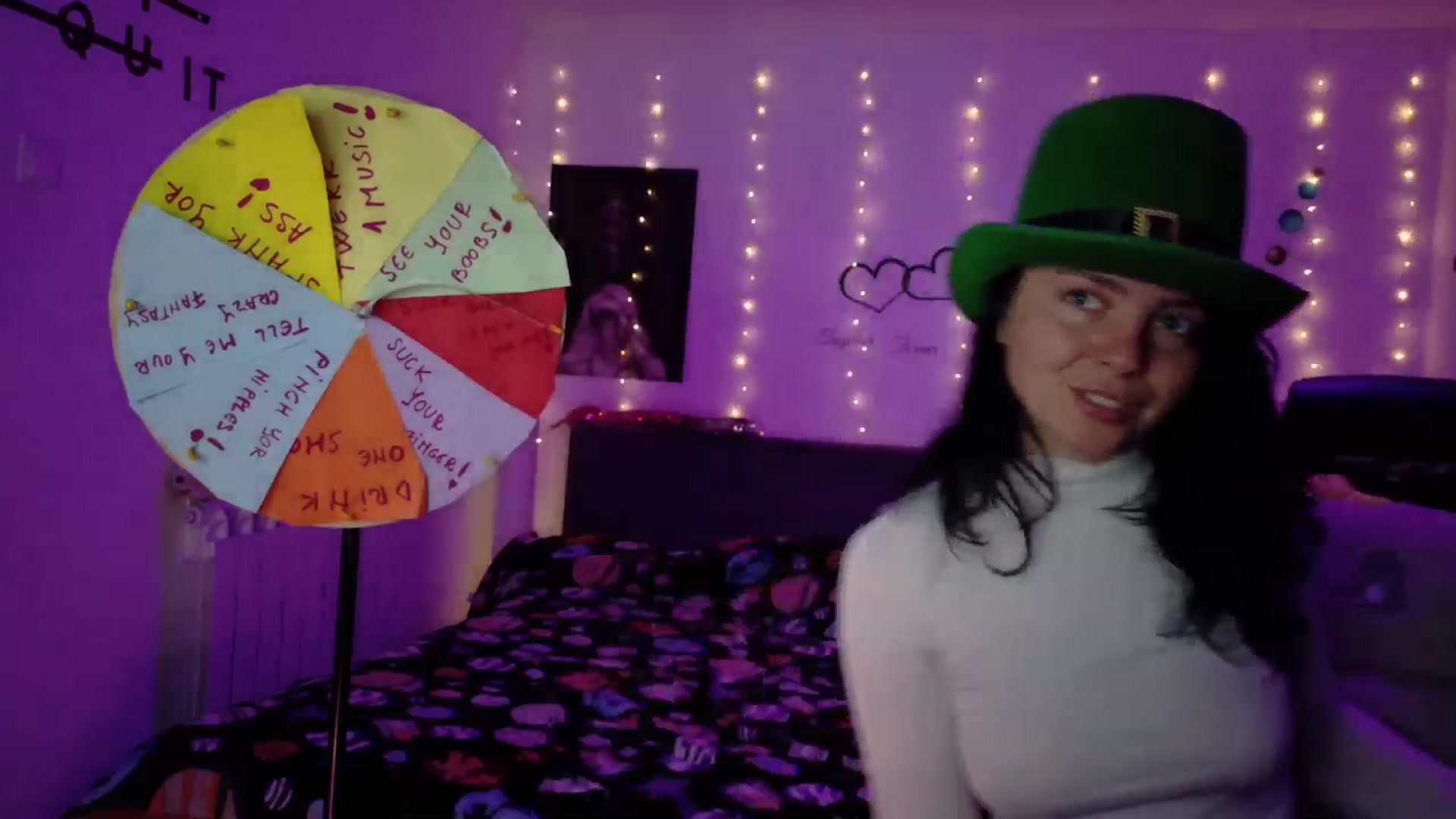Gallery image thumbnail from YreneA's myfreecams stream on, 10/13/2025, 07:25 image 8 of 20