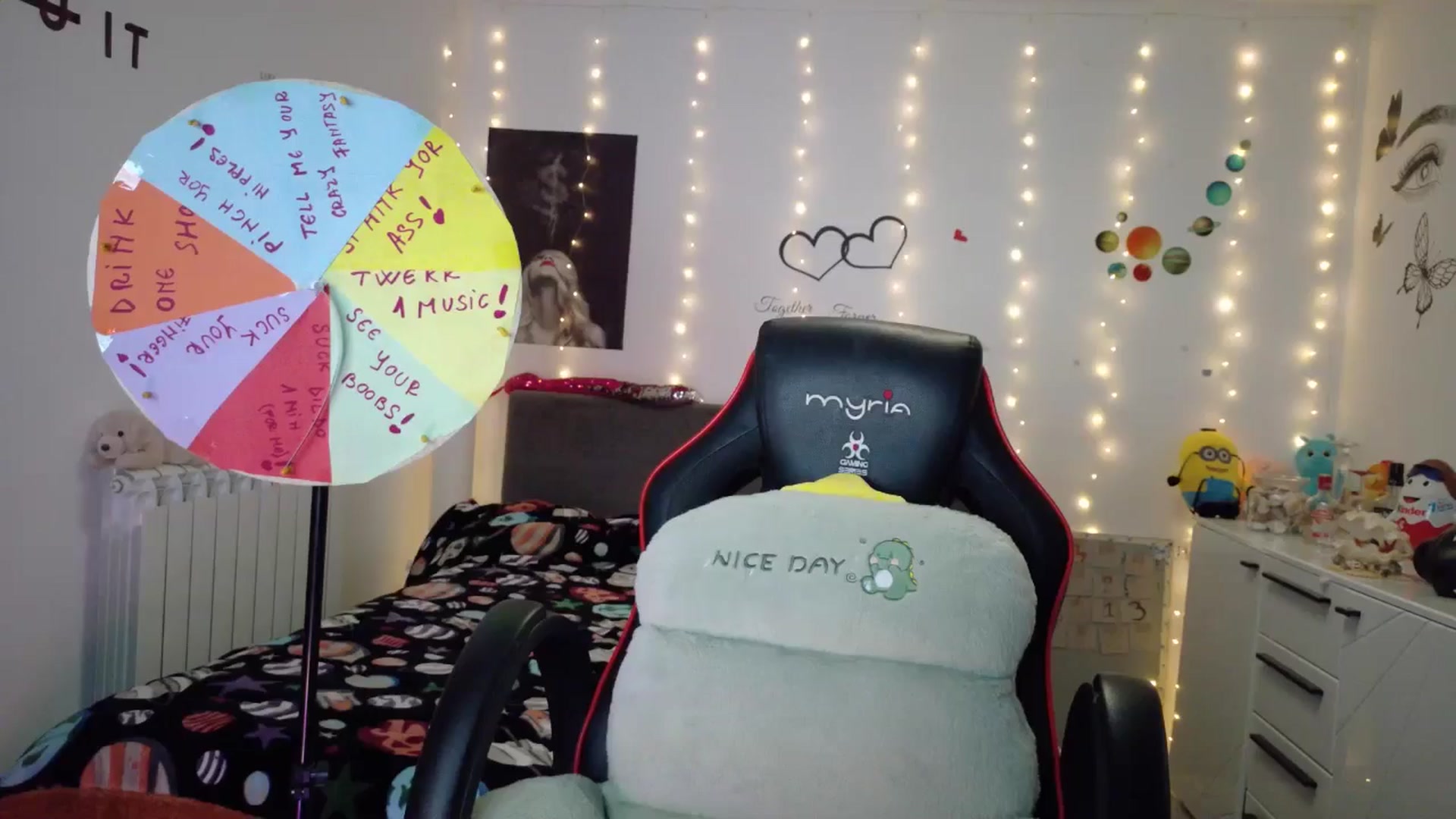 Gallery image thumbnail from YreneA's myfreecams stream on, 10/13/2025, 18:54 image 16 of 20