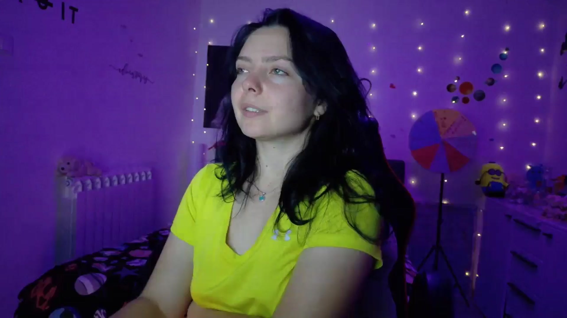 Gallery image thumbnail from YreneA's myfreecams stream on, 10/15/2025, 18:11 image 2 of 20
