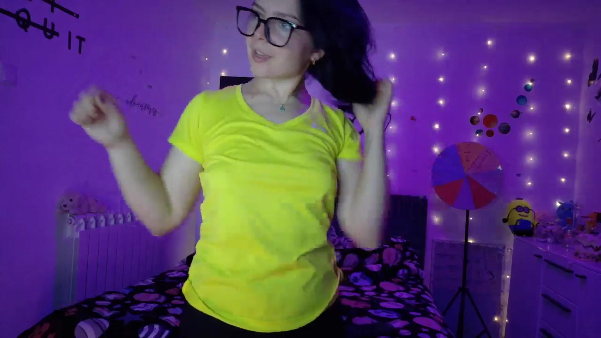 Gallery image thumbnail from YreneA's myfreecams stream on, 10/15/2025, 18:11 image 5 of 20