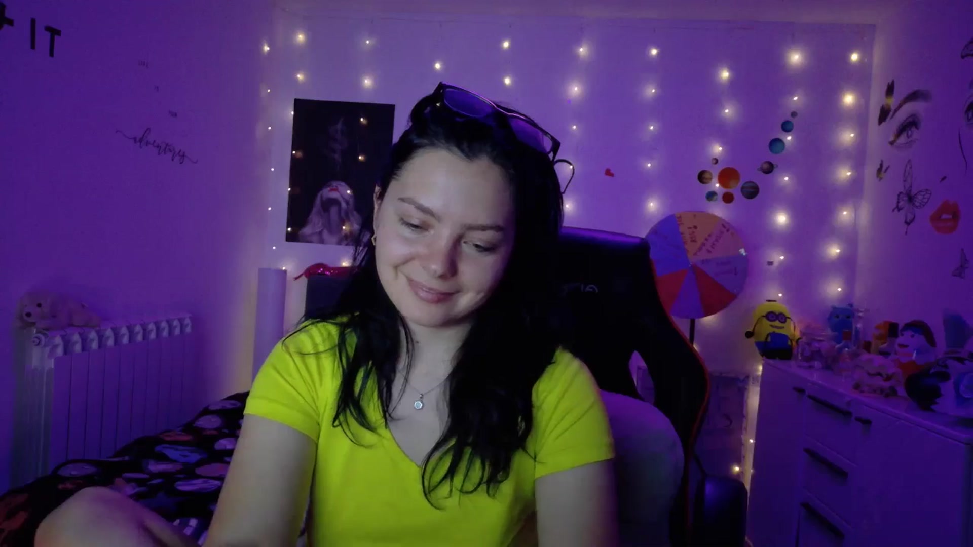 Gallery image thumbnail from YreneA's myfreecams stream on, 10/16/2025, 07:30 image 14 of 20