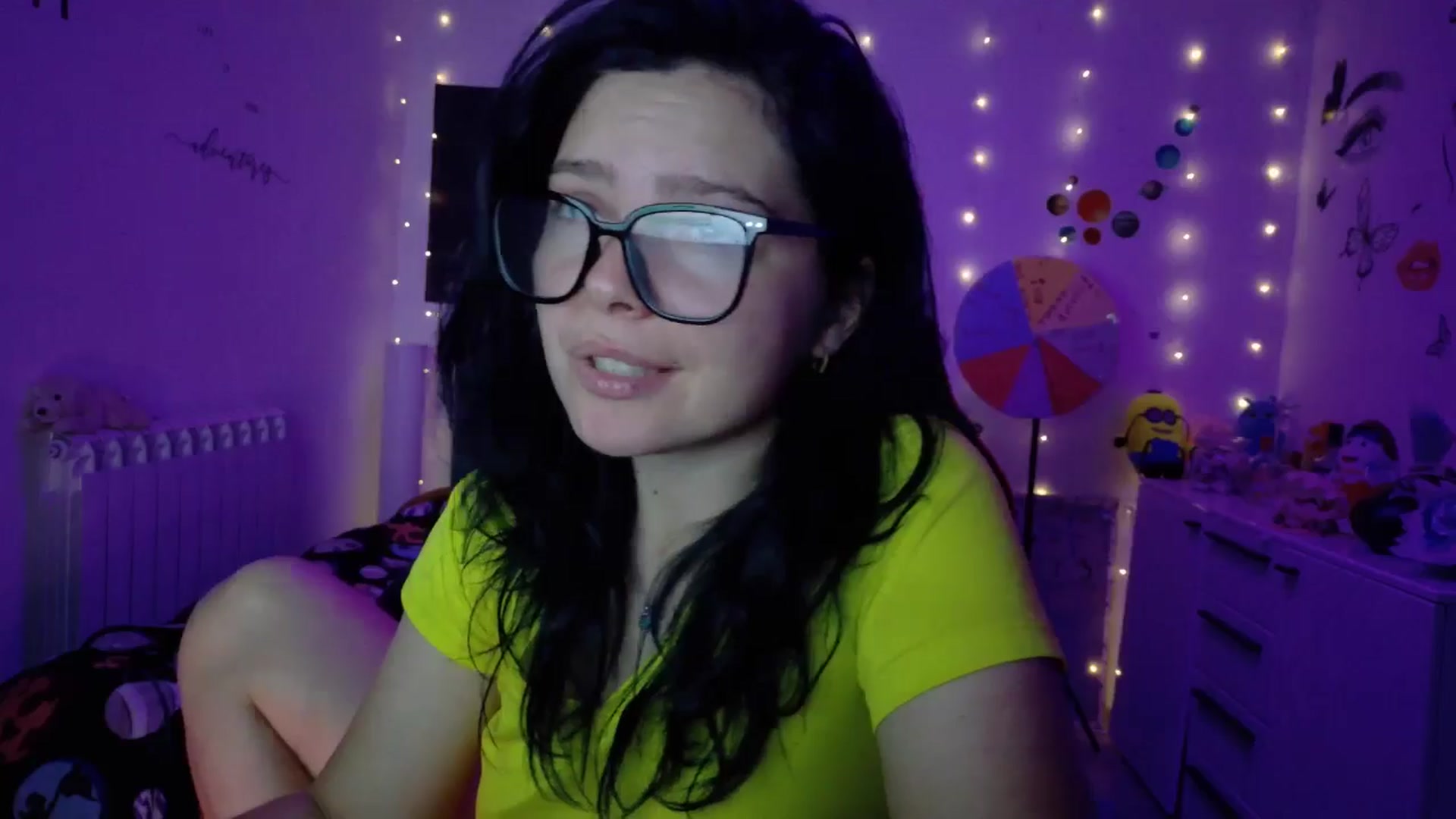 Gallery image thumbnail from YreneA's myfreecams stream on, 10/16/2025, 07:30 image 7 of 20